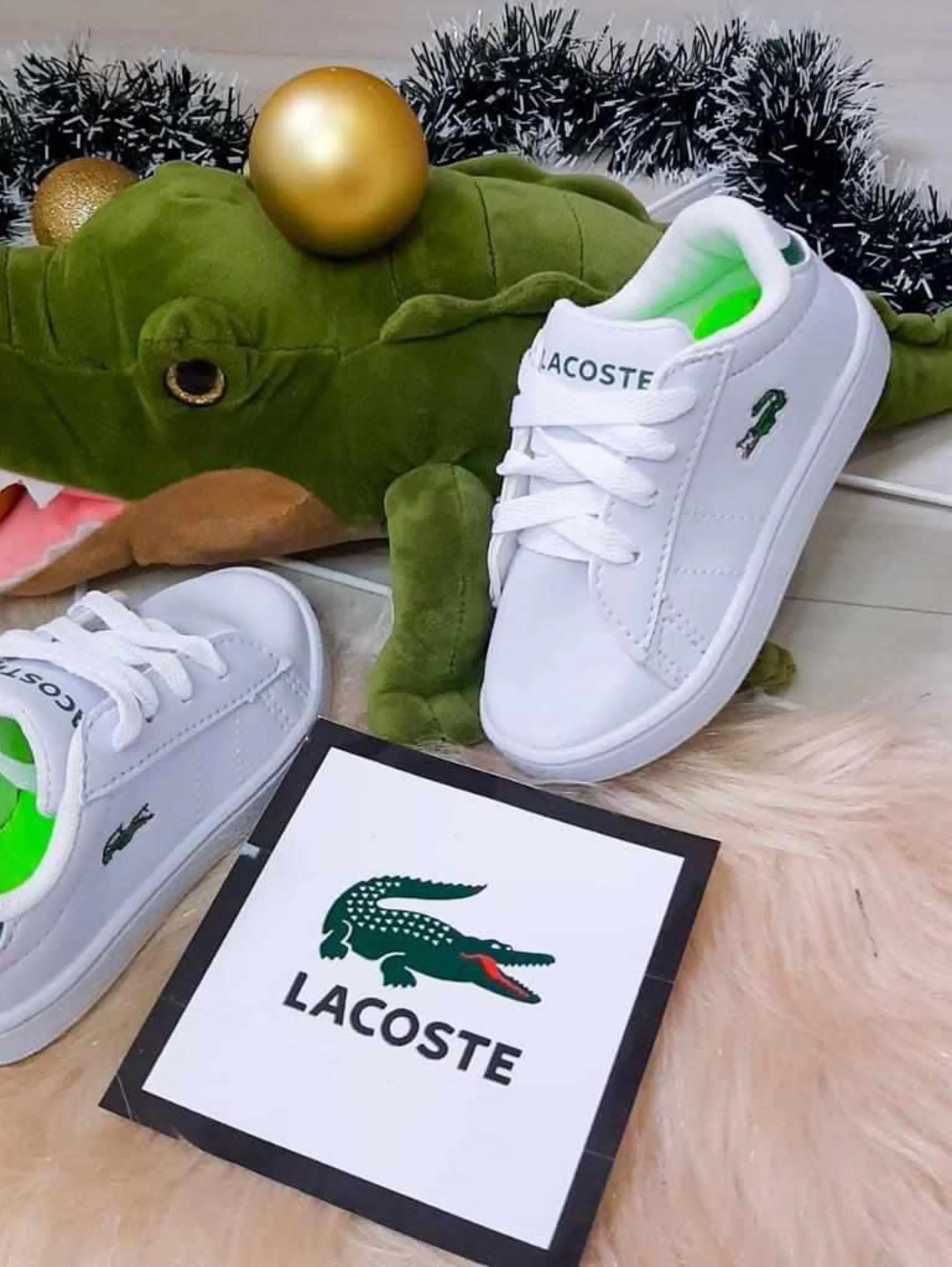 Tênis Lacoste infantil