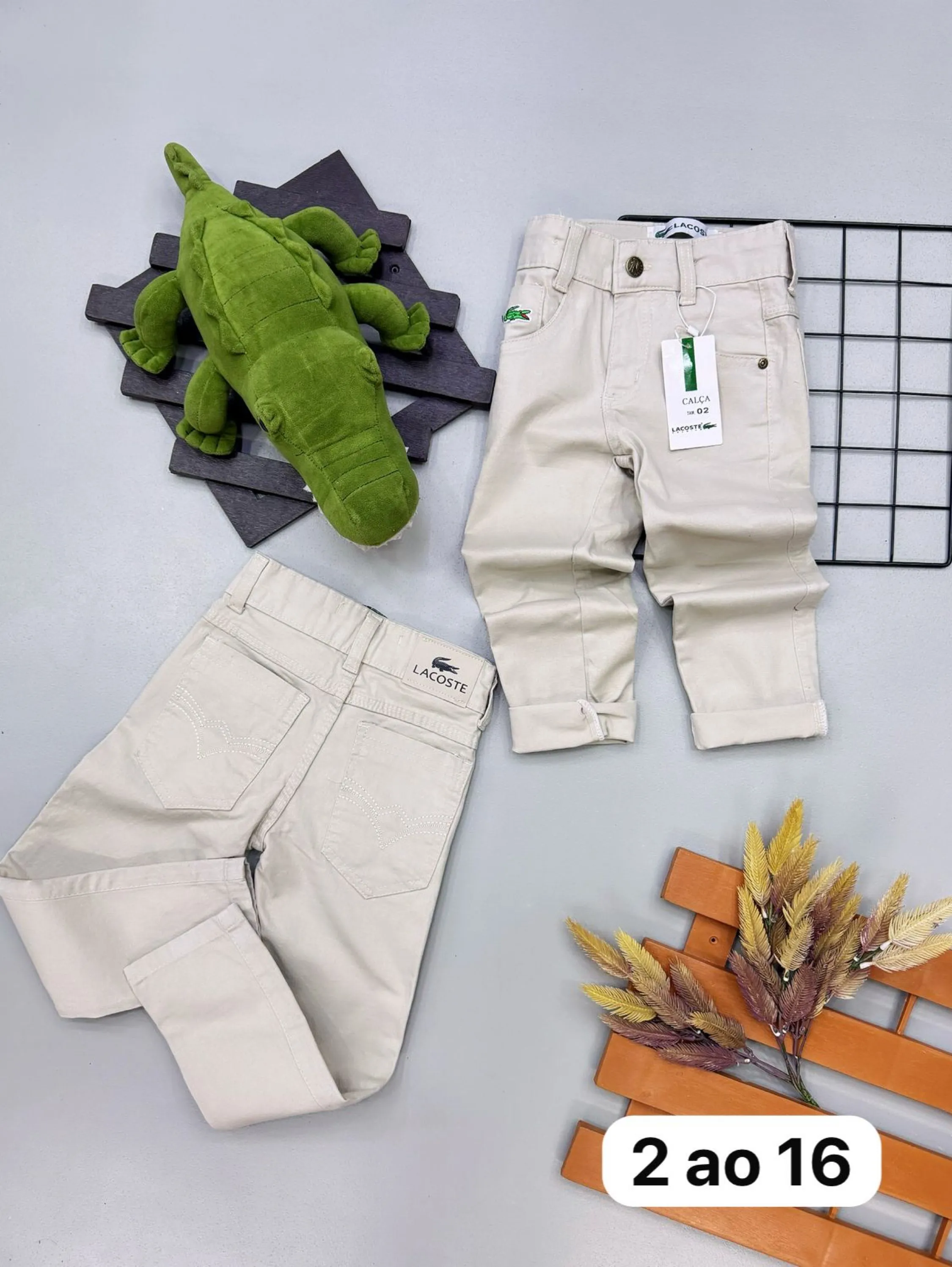 Calça sarja Lacoste infantil/juvenil