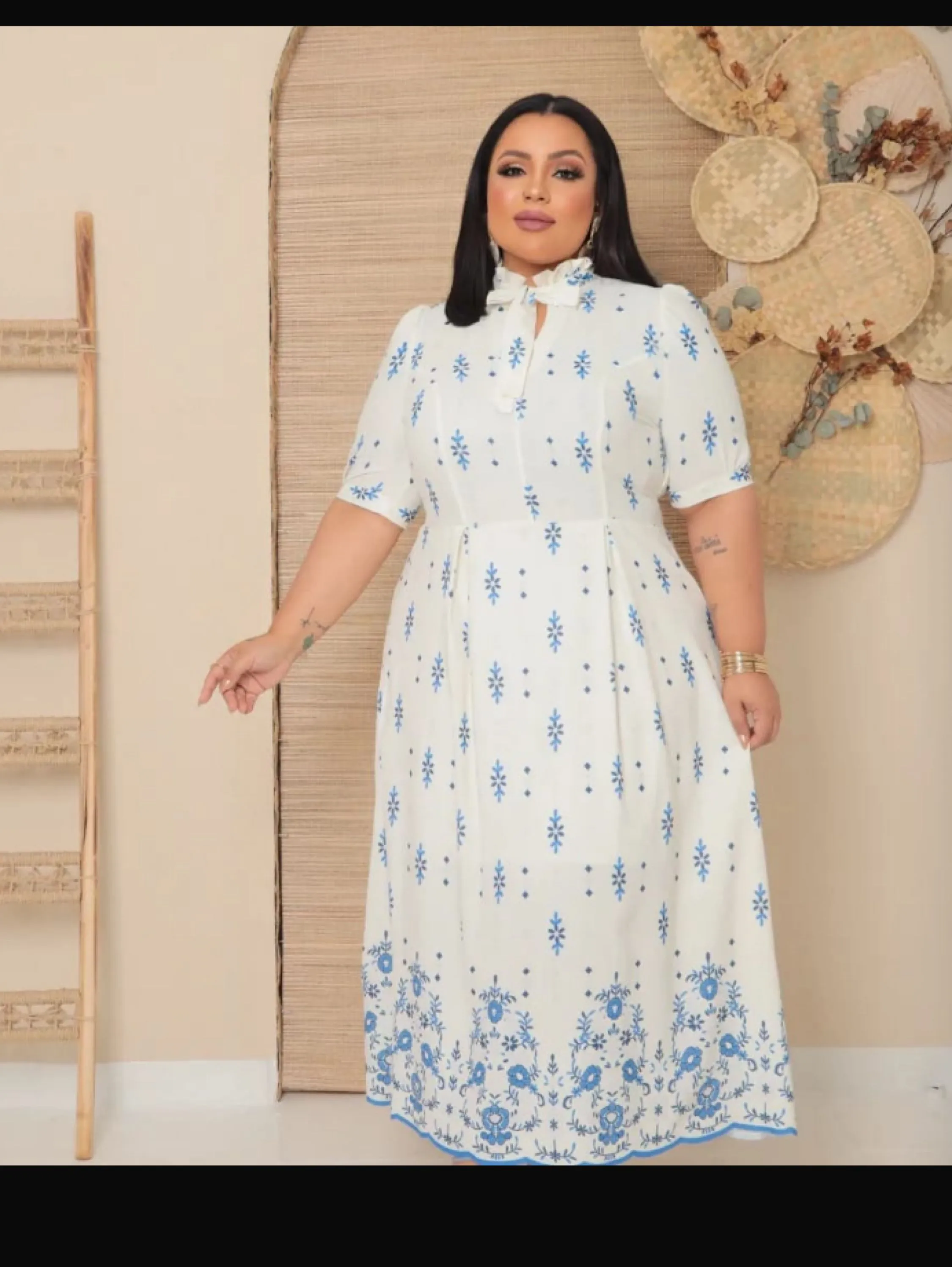 Vestido longo gola babado com laço Plus size