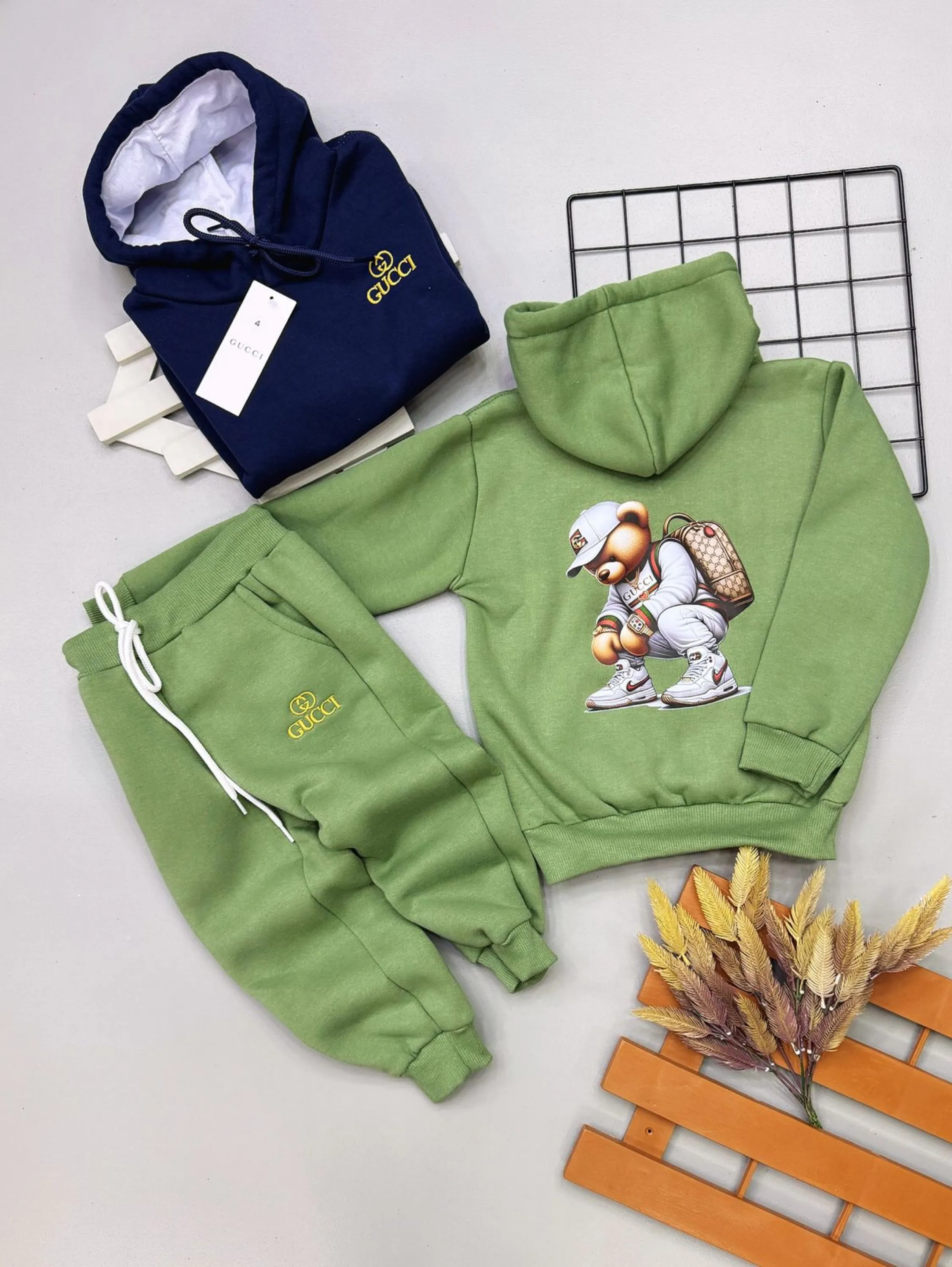 Conjugo de moletom Gucci 3 cabos infantil/juvenil