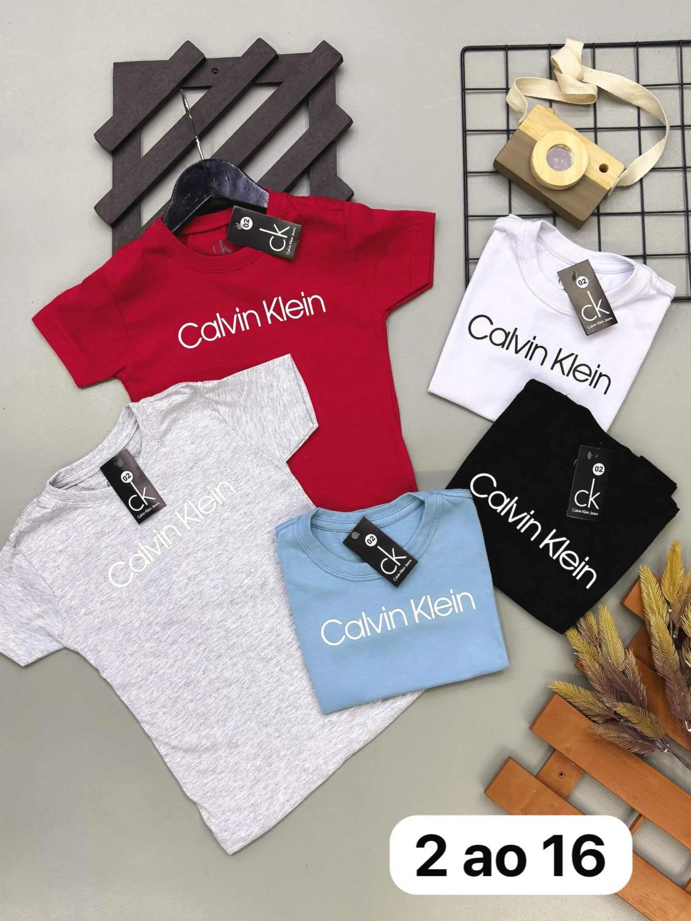 Camiseta Calvin Klein infantil/juvenil 100% algodão