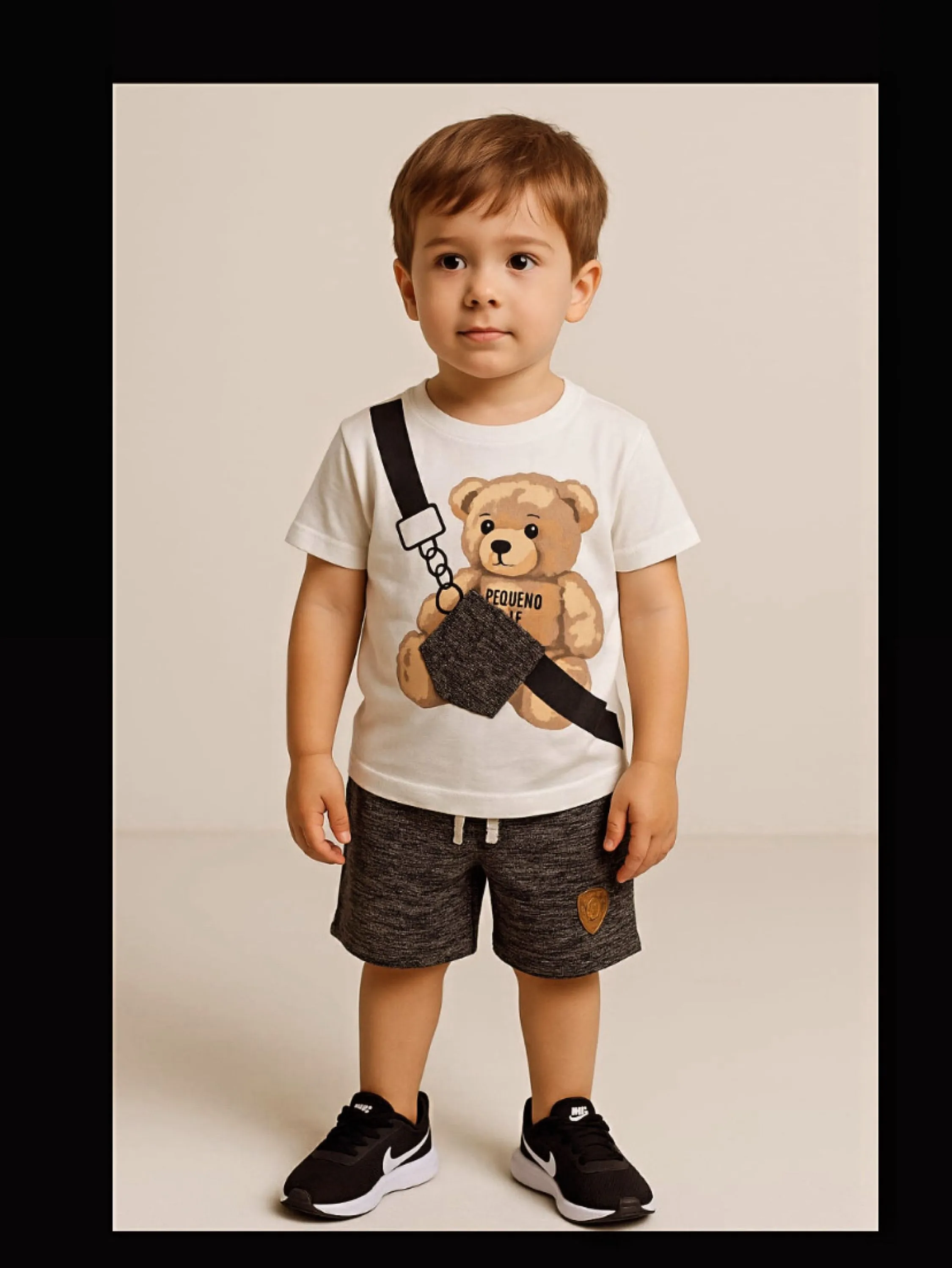 Conjunto infantil bermuda com bolso e camiseta pochete