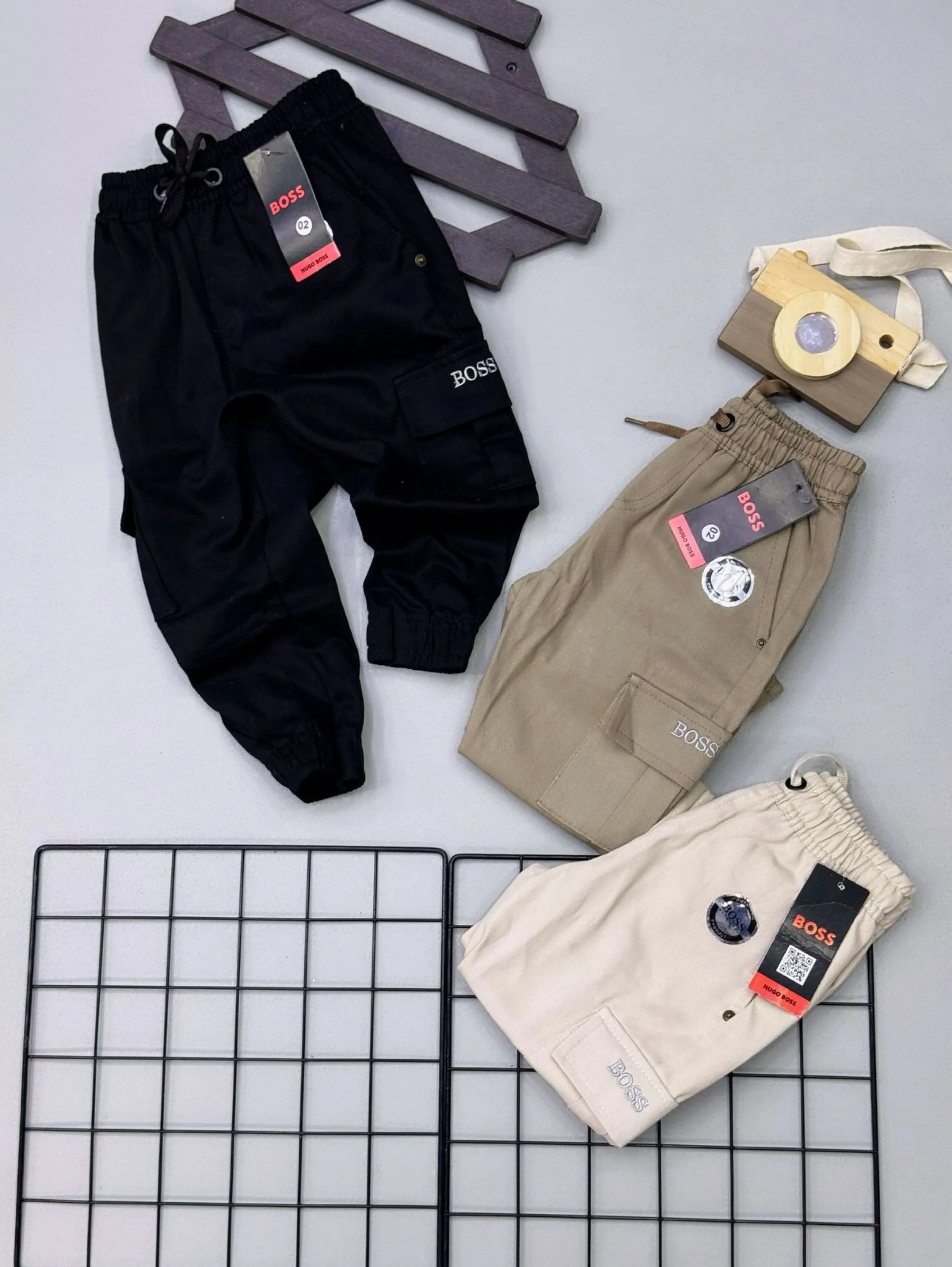 Calça brim cargo Boss infantil /juvenil