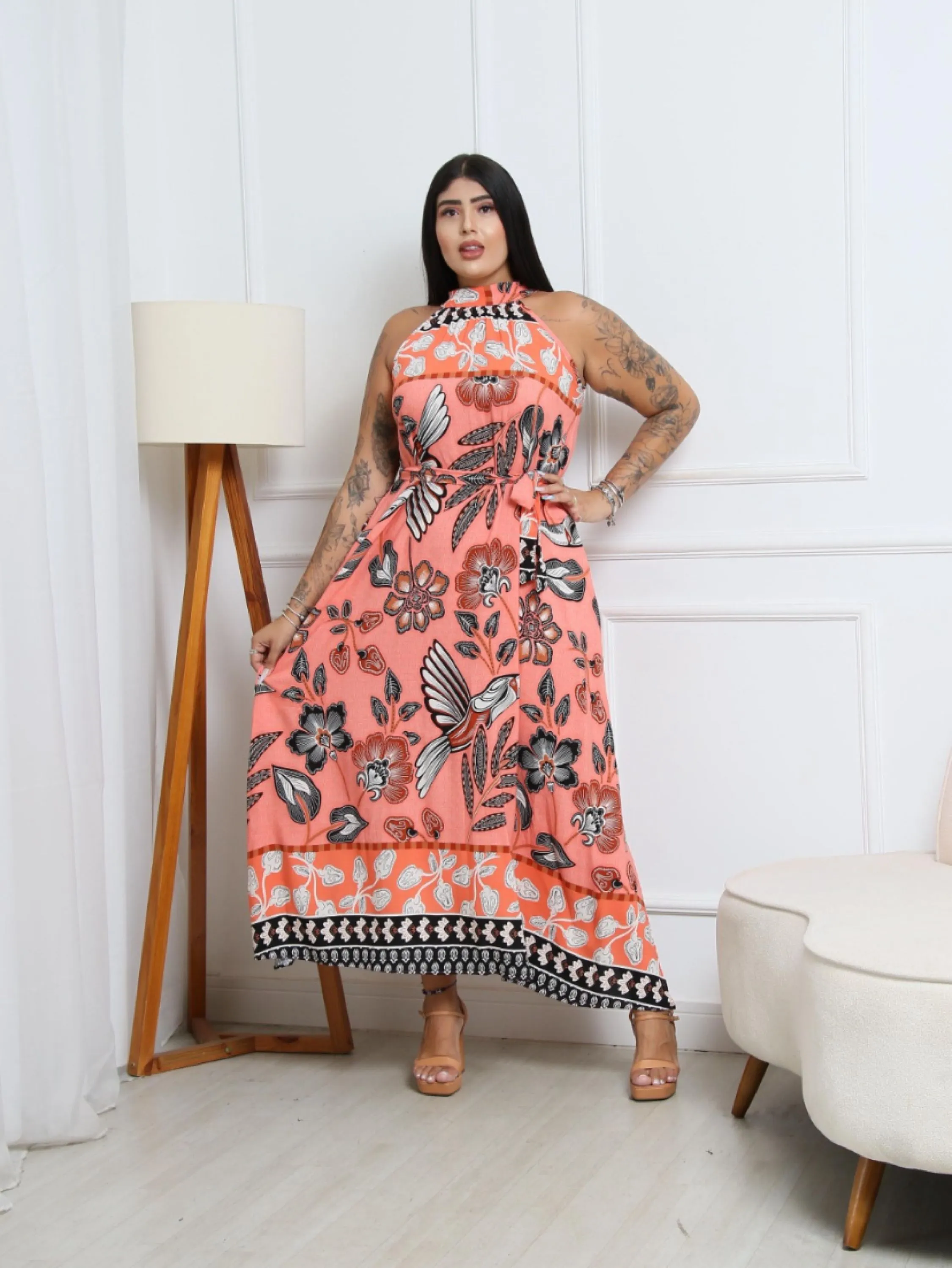 Vestido frente única longo estampado PLUS SIZE