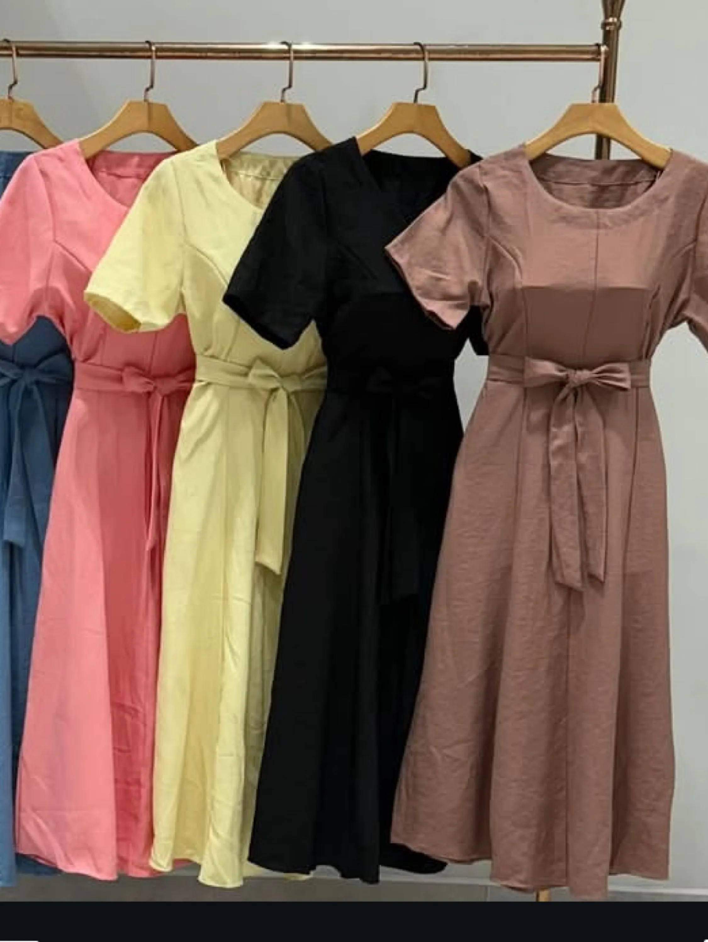Vestido mídi tecido sensorial veste até 42