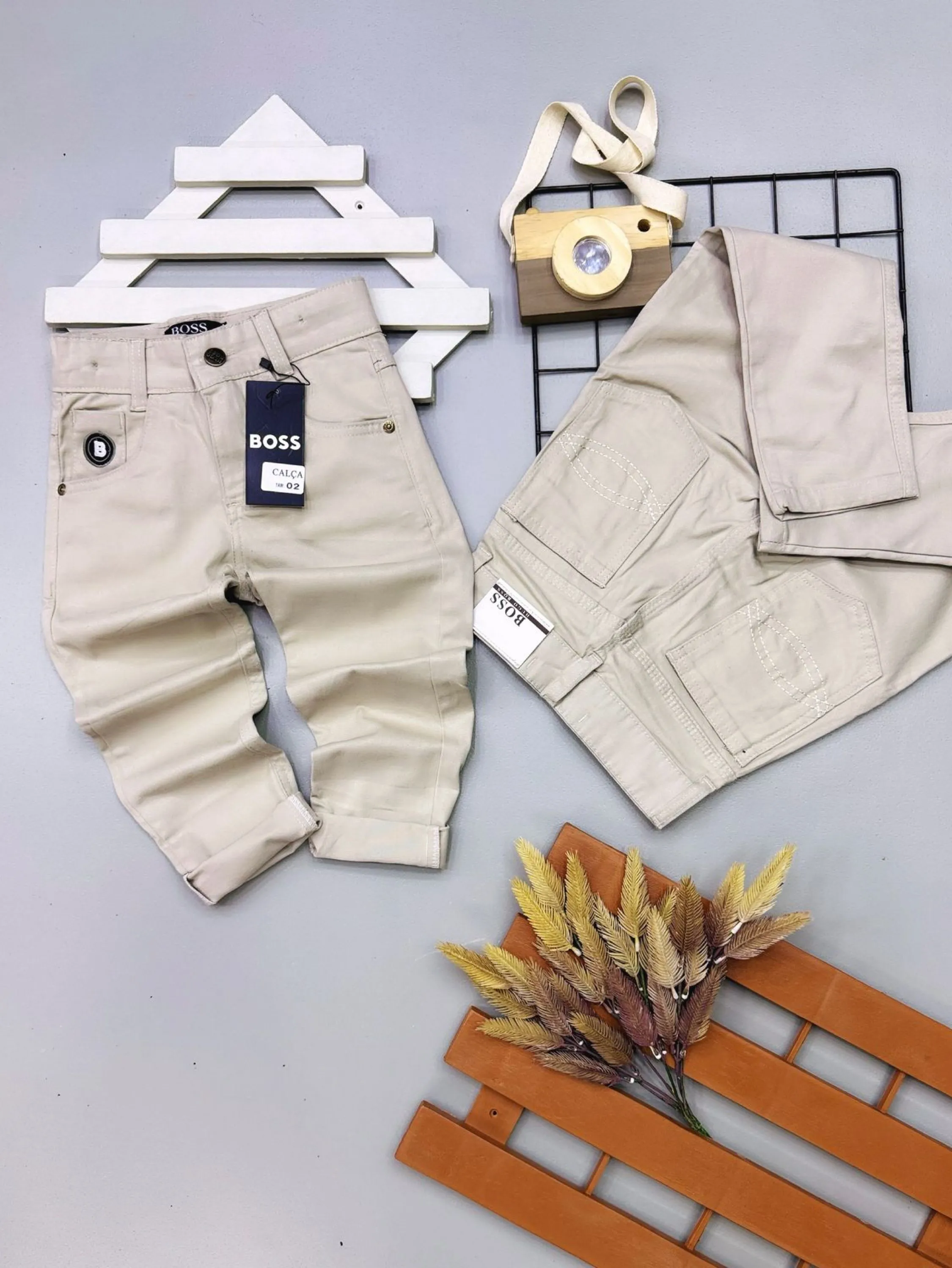 Calça sarja Boss infantil/juvenil