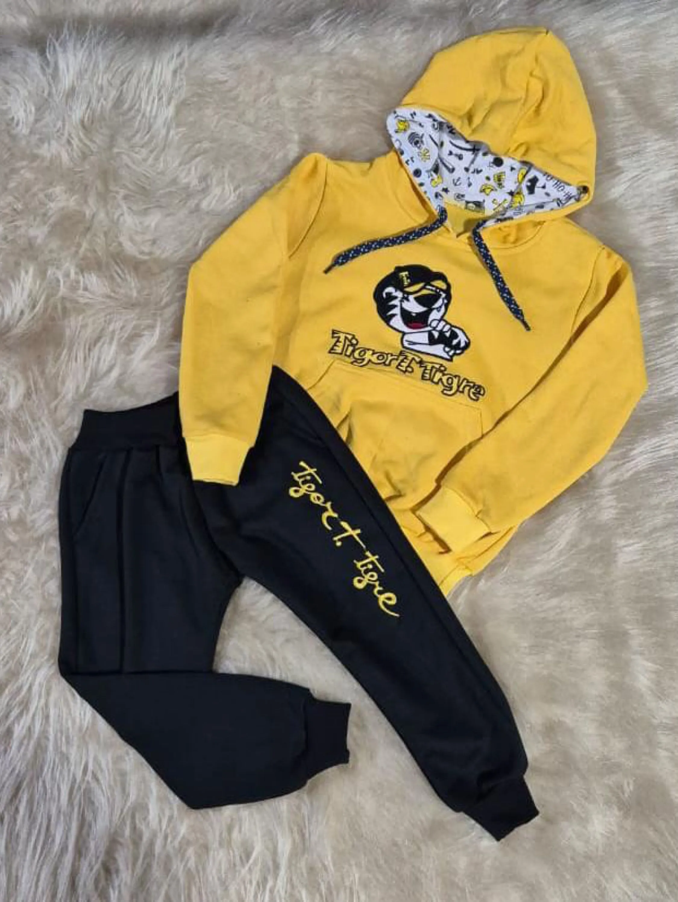 Conjunto de moletom flanelado tigor infantil/juvenil