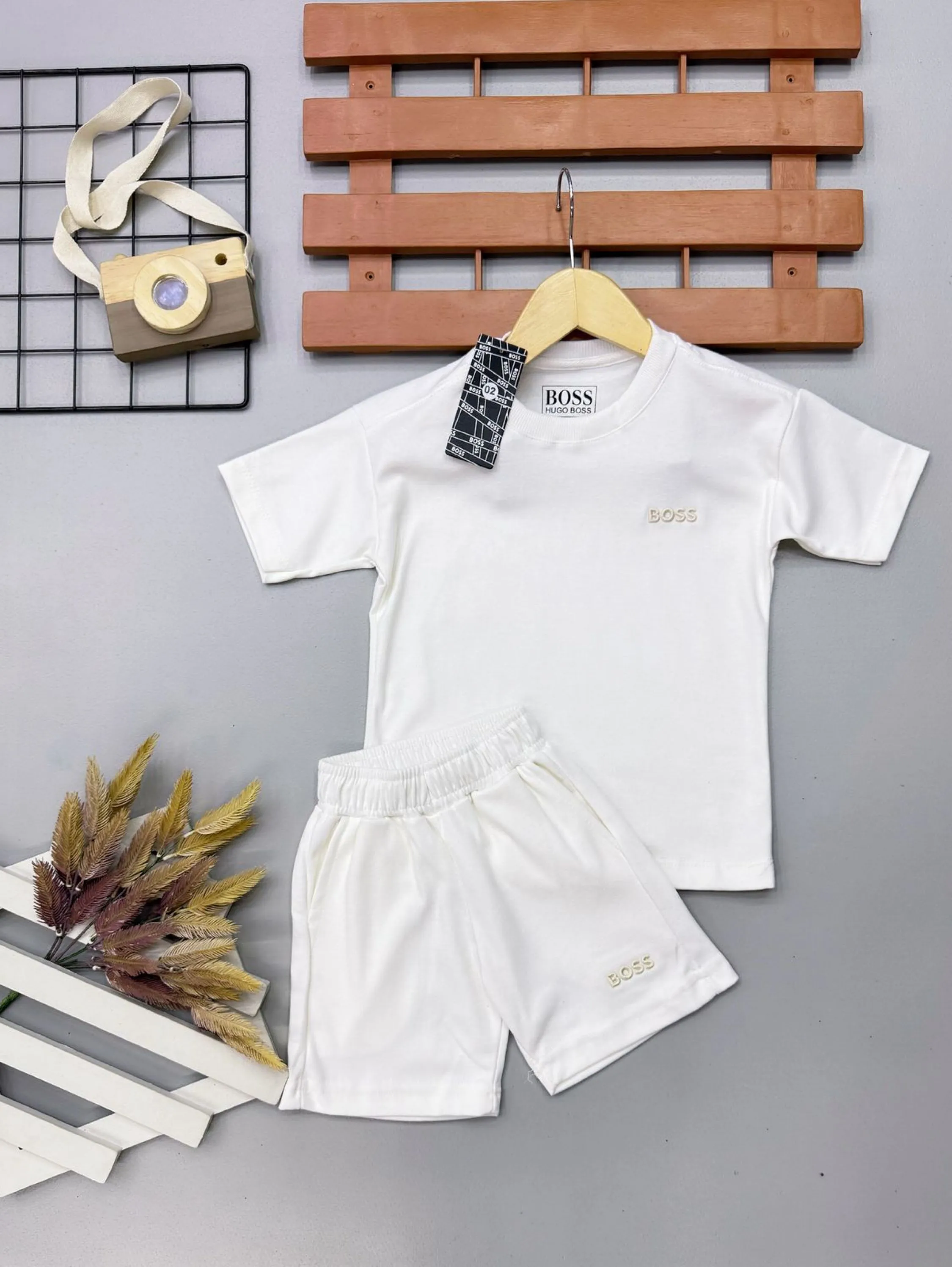 Conjunto Oversize shorts e camisa tecido suede