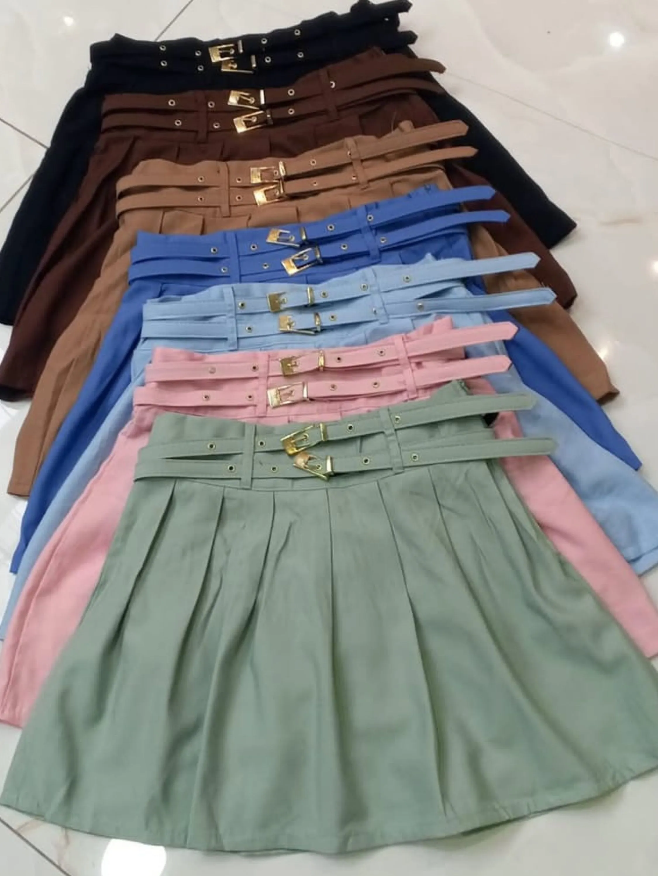 Shorts sais com pesquinhas acompanha cinto tecido sensorial