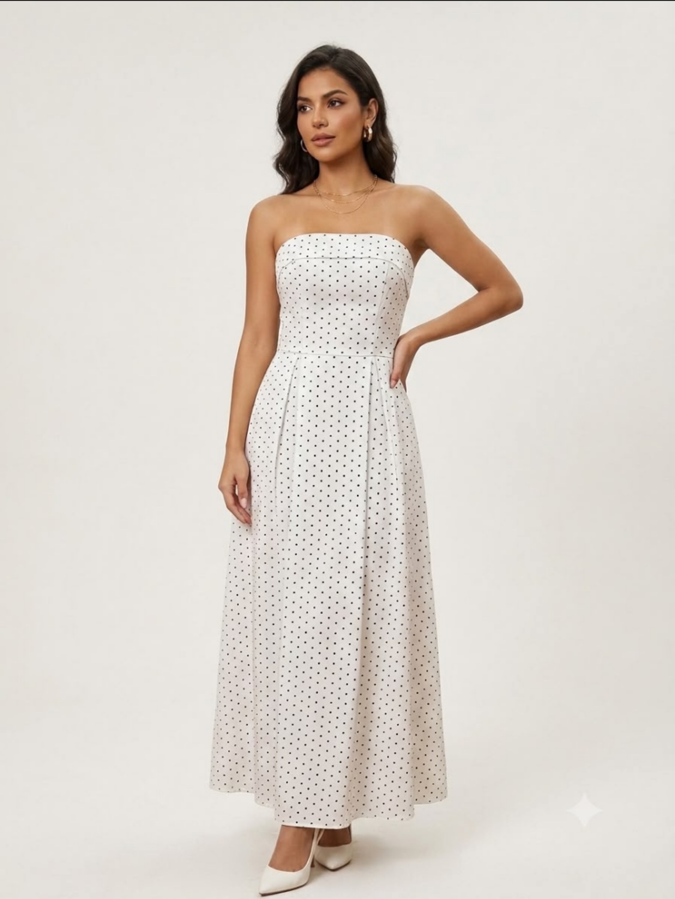 Vestido tomara que caia em Poá