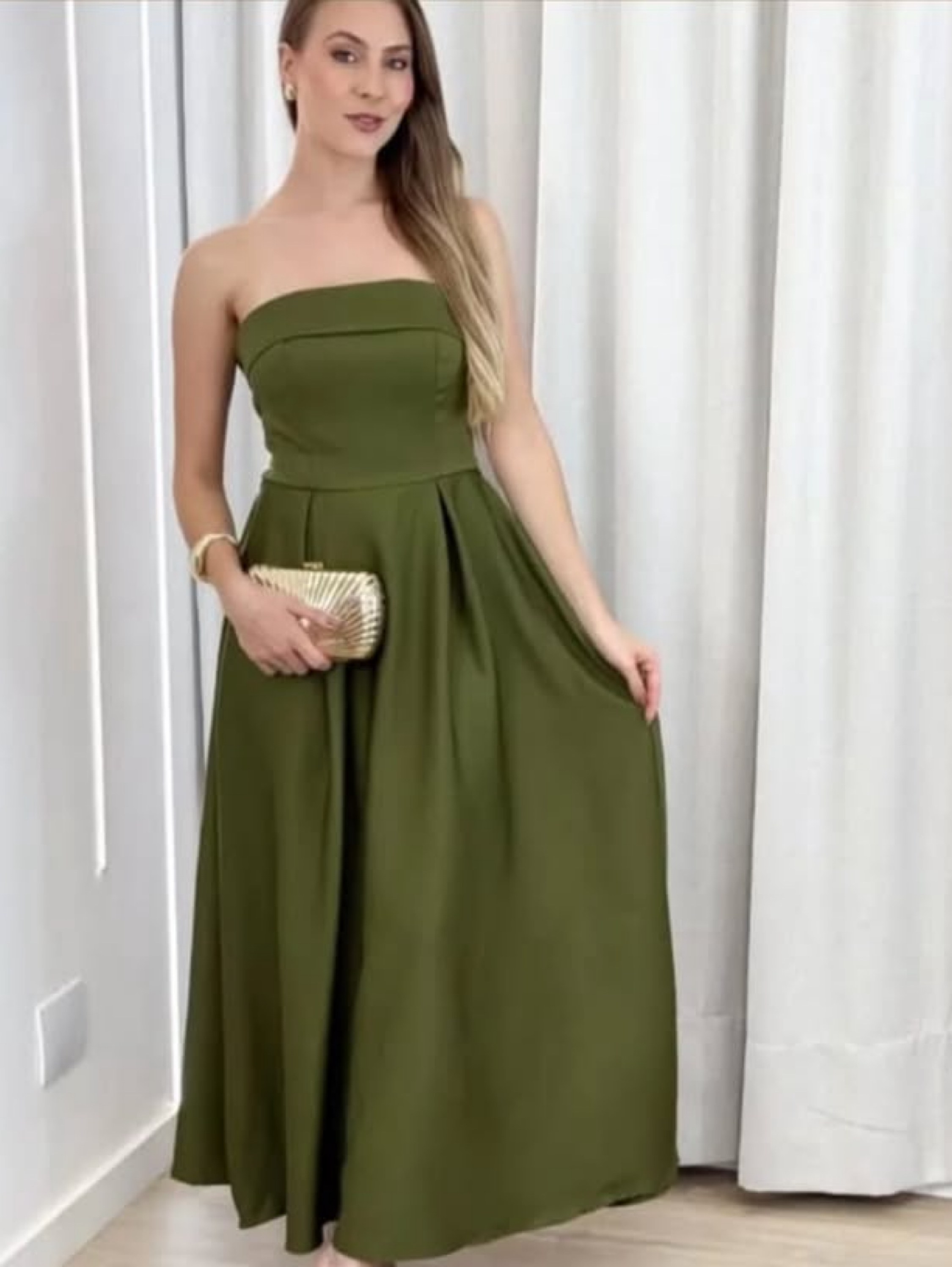 Vestido tomara que caia longuete com amarração nas costas