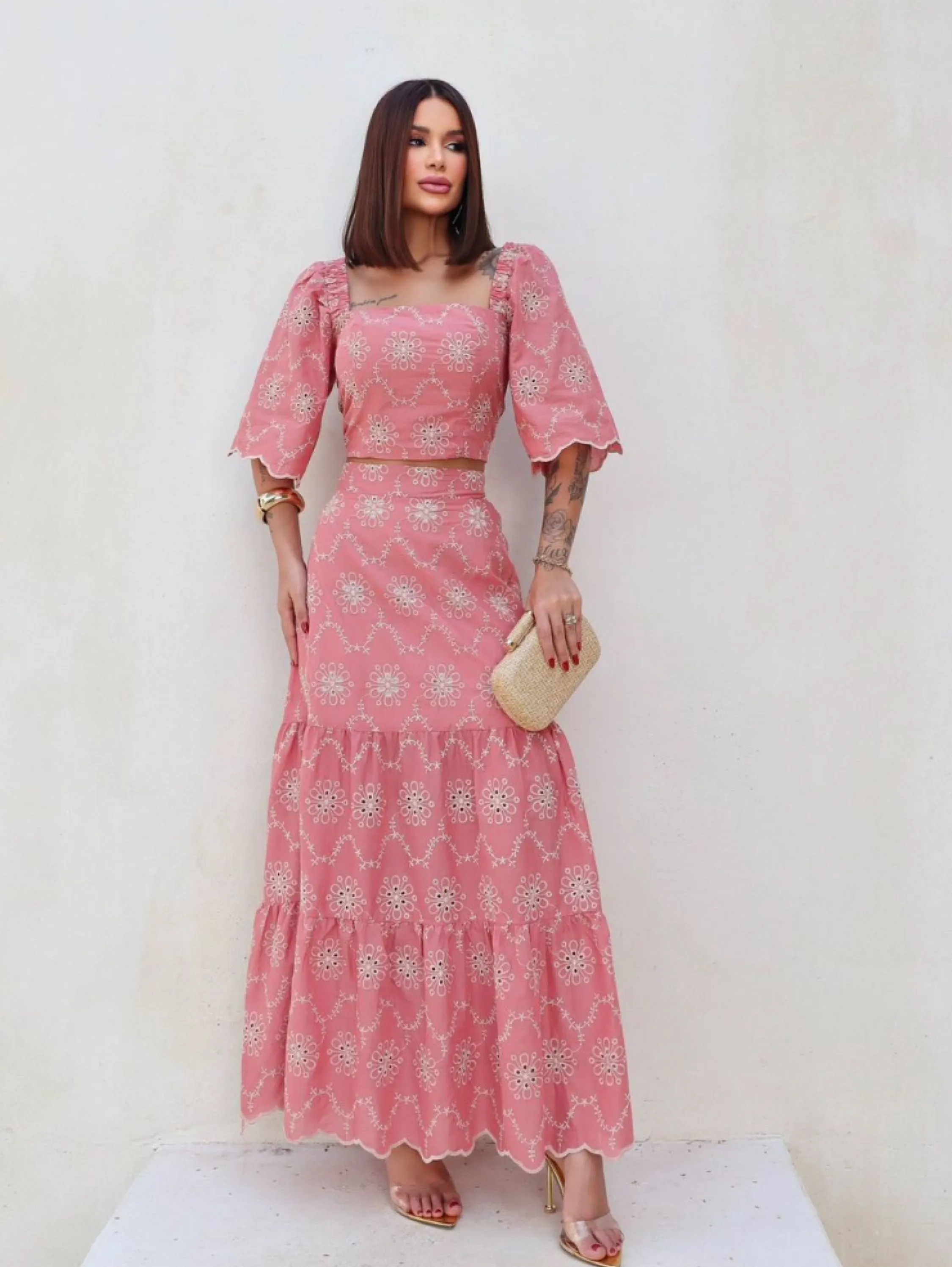 Conjunto saia longa e crooped tecido em lesse
