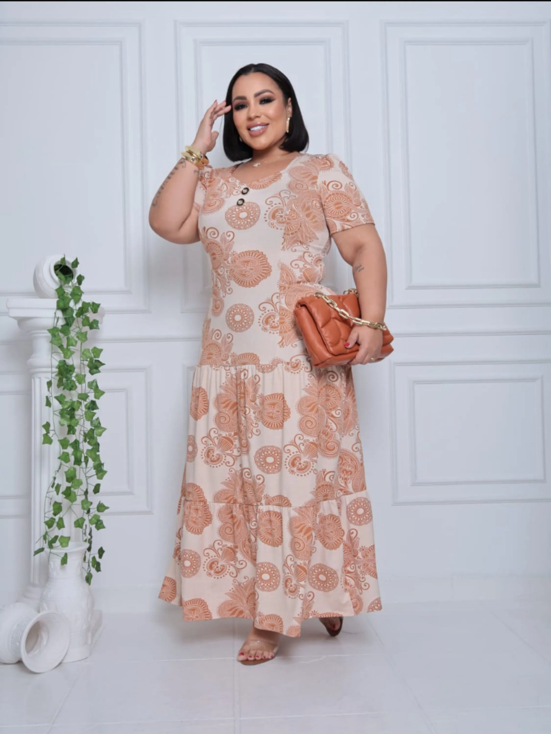 Vestido longo manguinha ,decote quadrado plus size