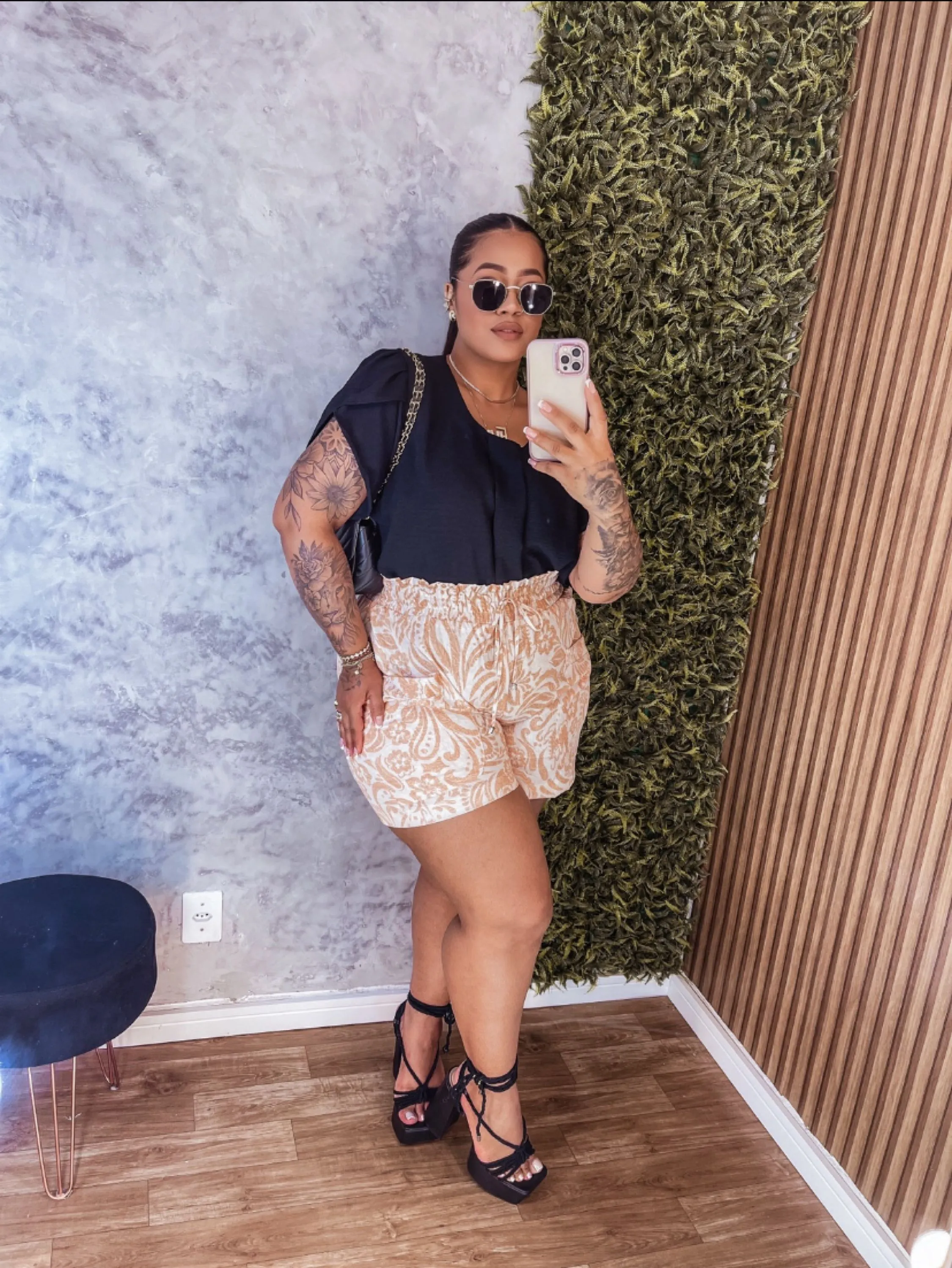 Bermuda plus size forrado elástico na cintura