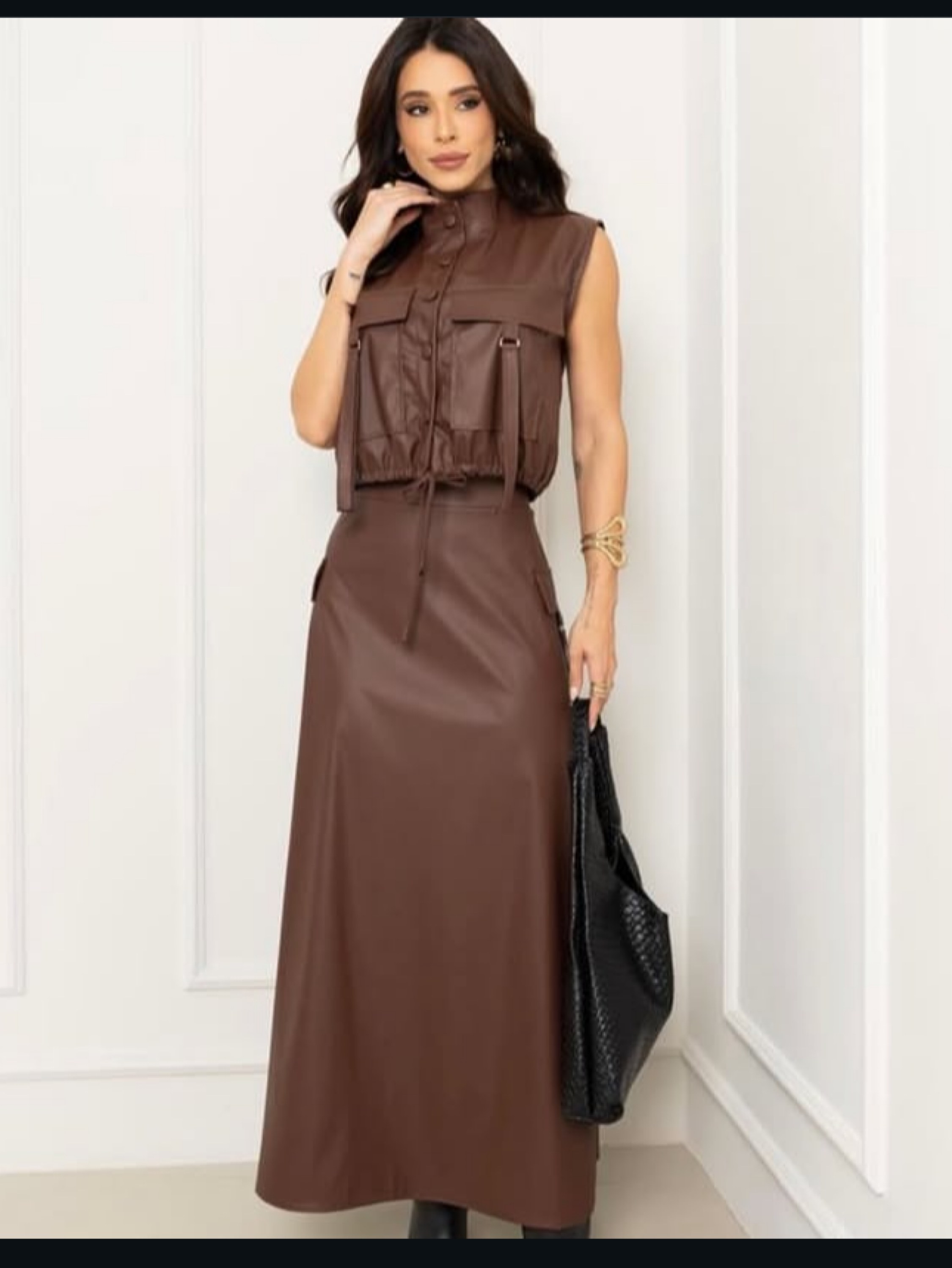 Conjunto saia longa e crooped tecido Couro fake