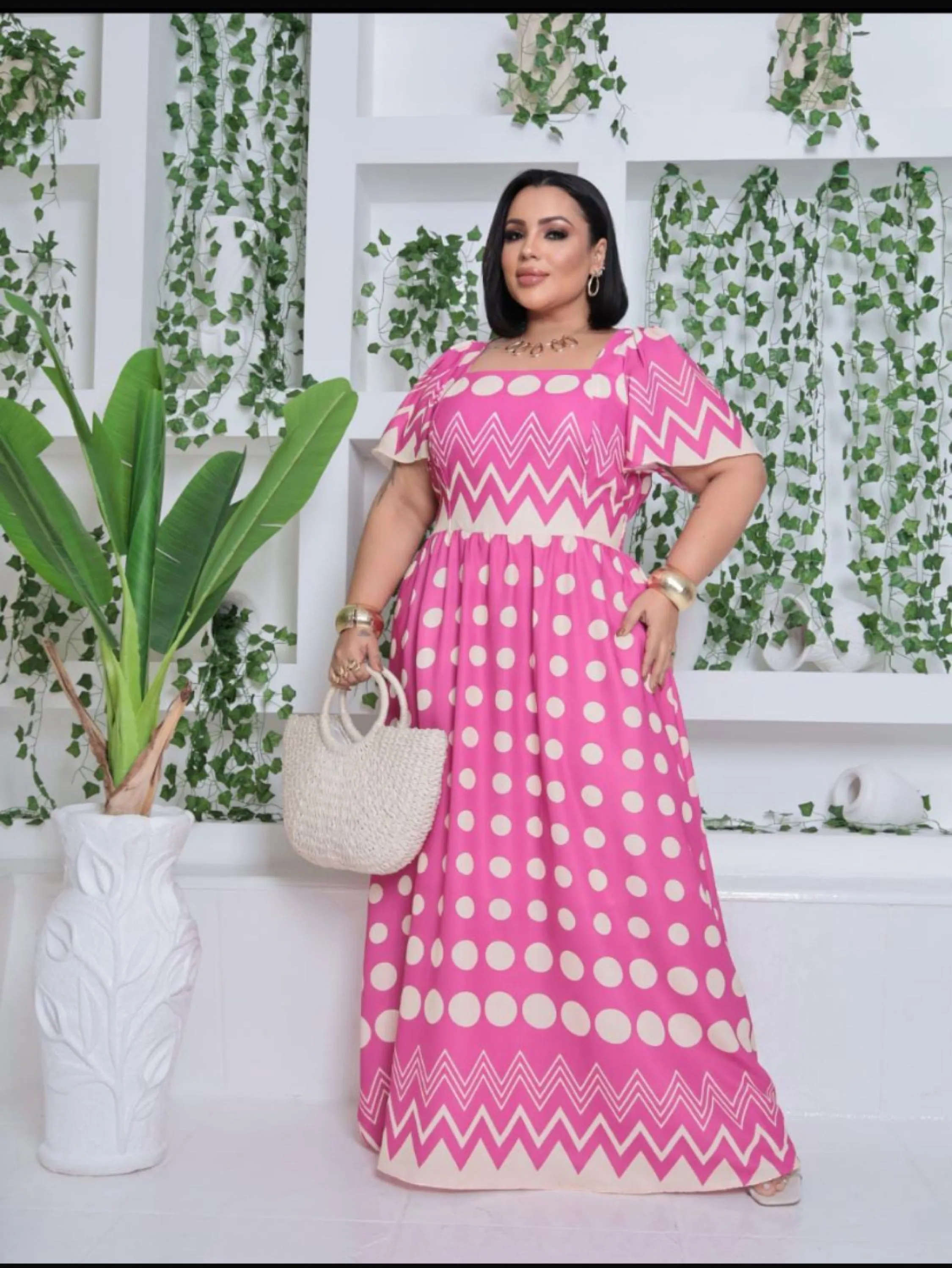 Vestido longo de manguinha com lastex nas costas