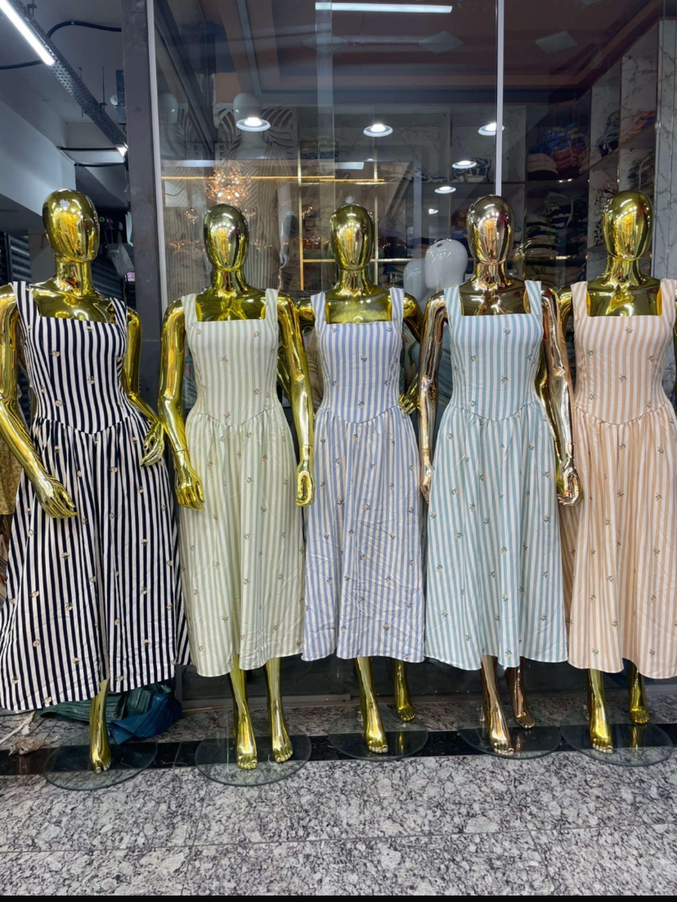 Vestido cintura V listra
