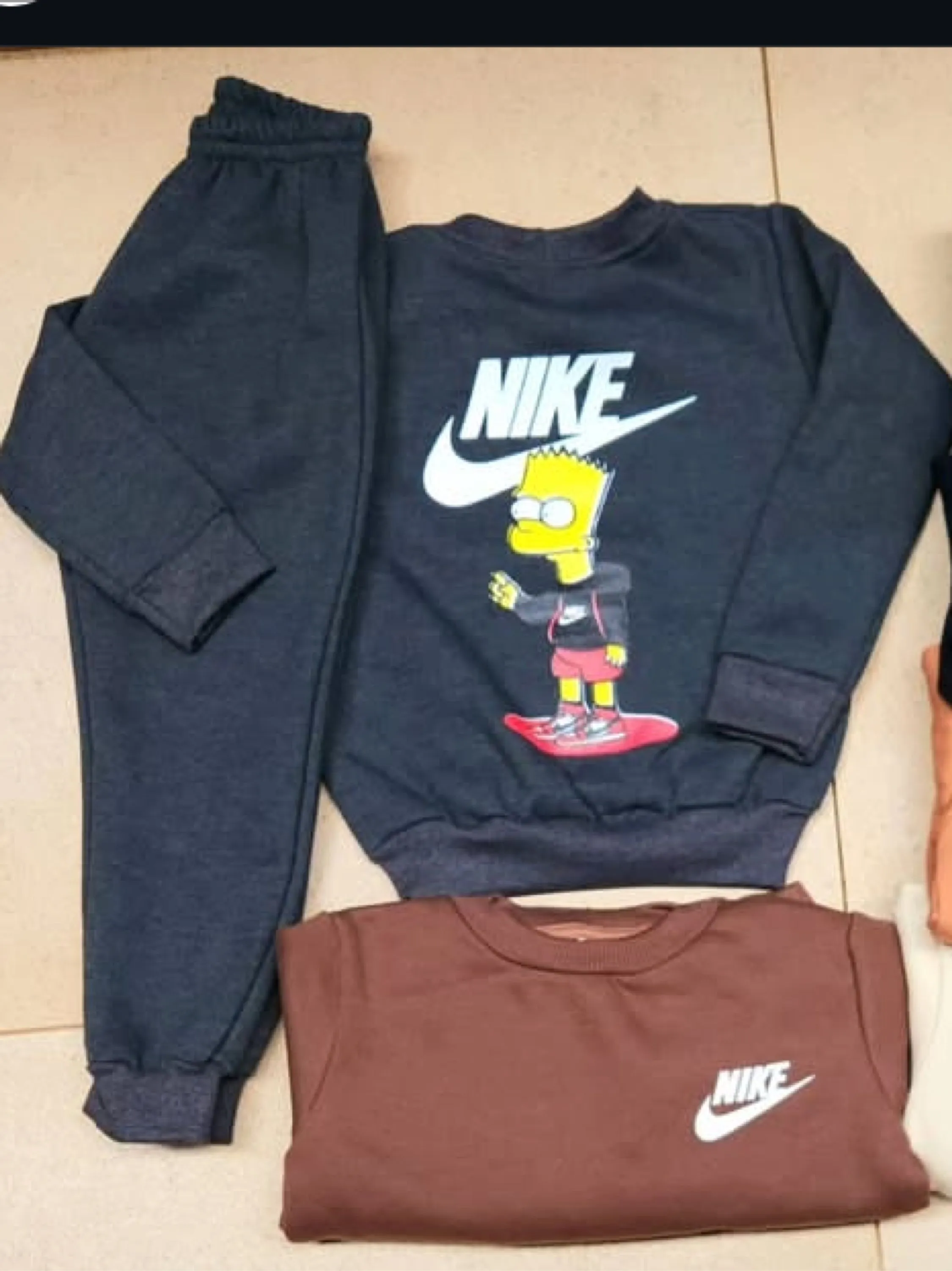 Conjunto de moletom Nike forrado juvenil