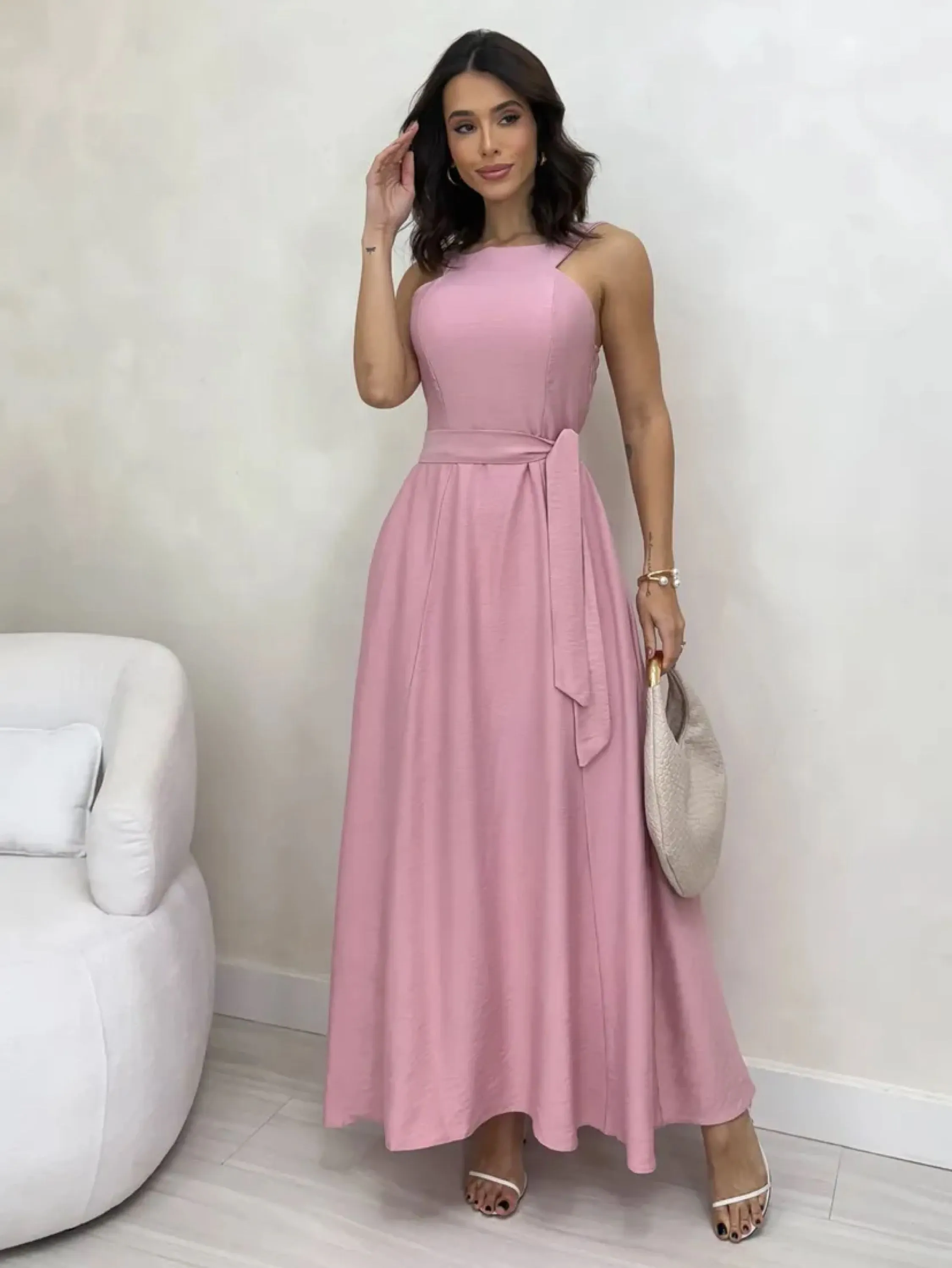 Vestido longo com borjo ,elastex as costas tecido sensorial