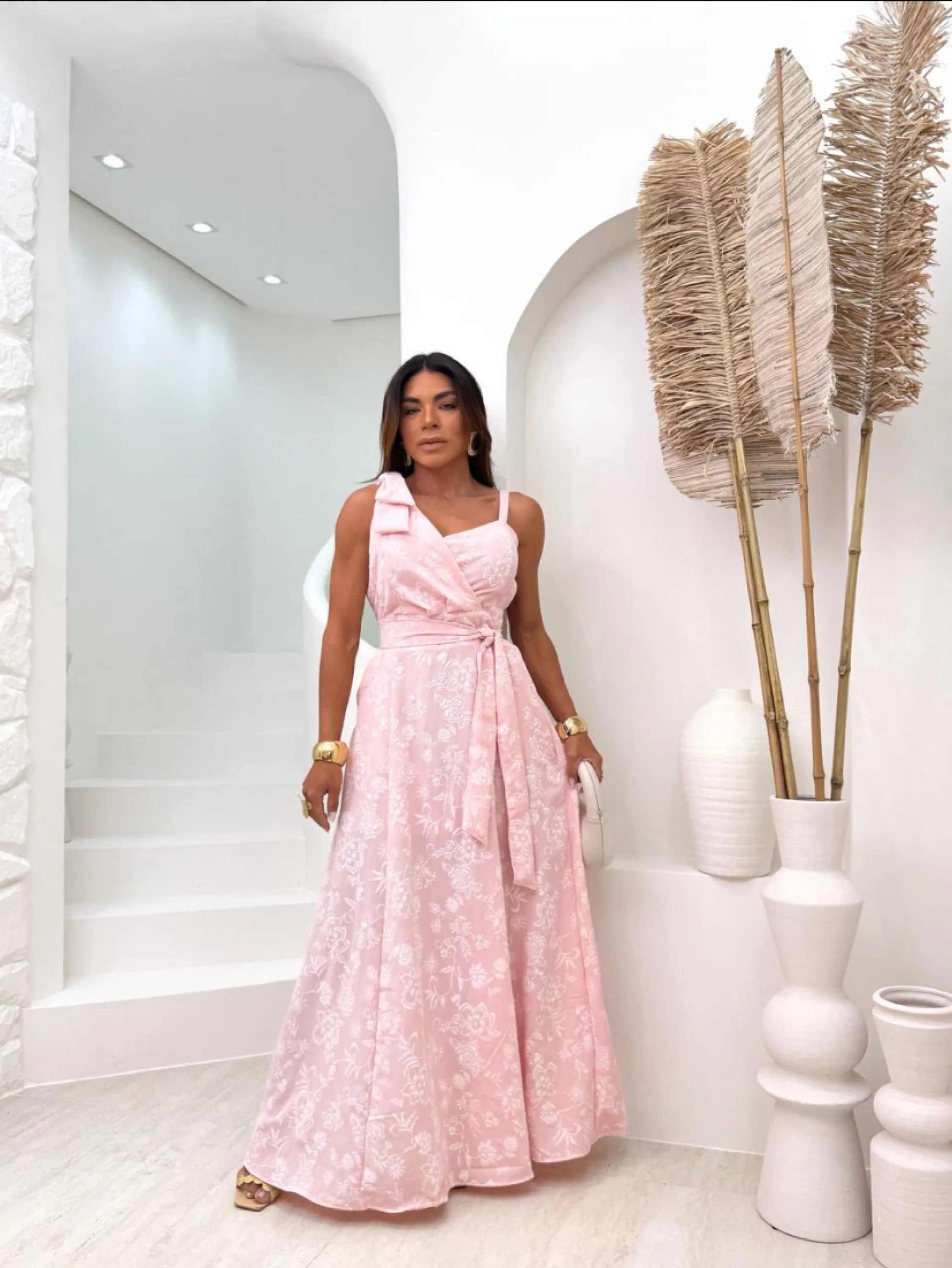 Vestido longo com laço na alça ,Borjo,faixa e forro