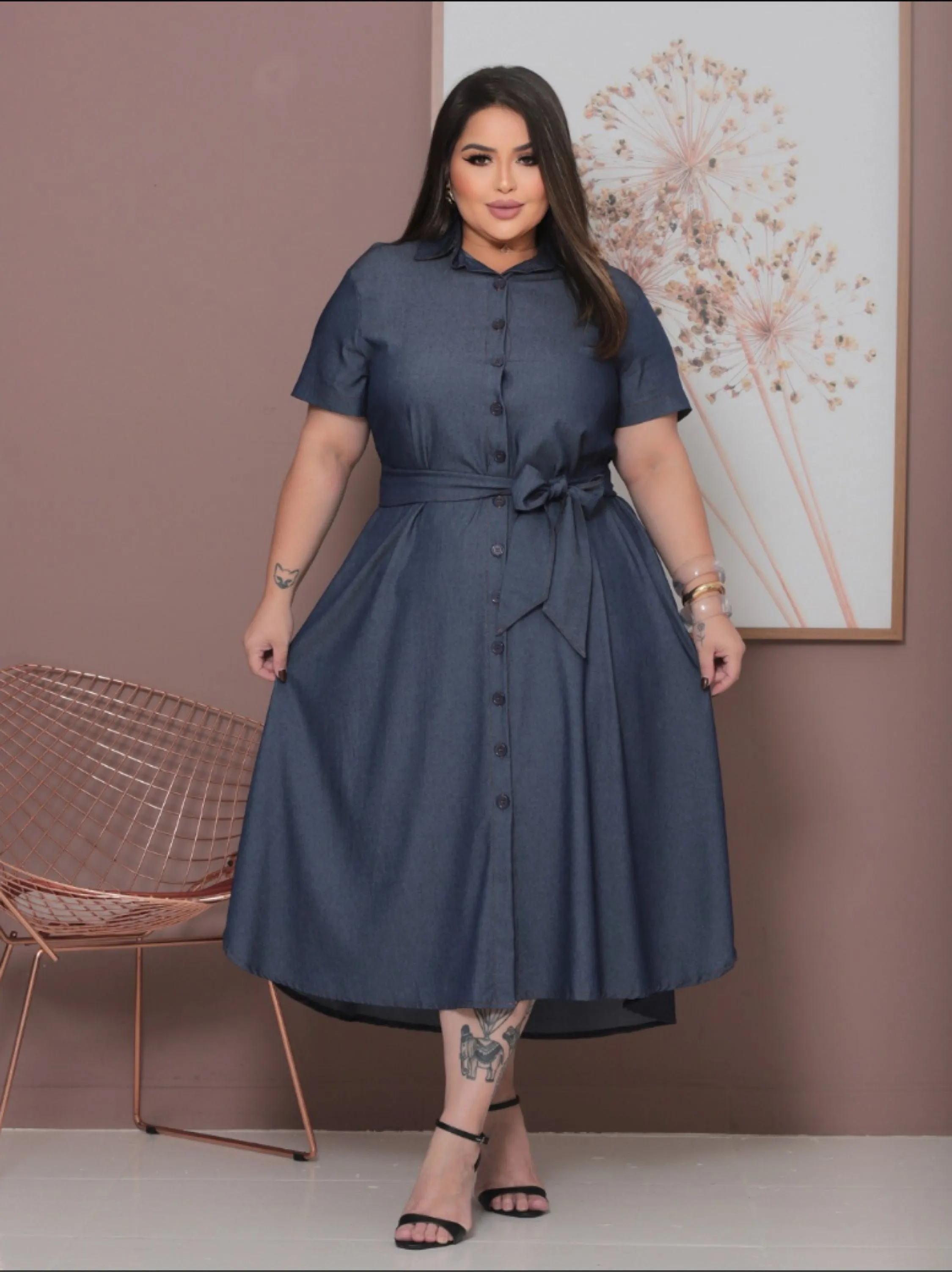 Chamise mídi estilo jeans com cinto amarração