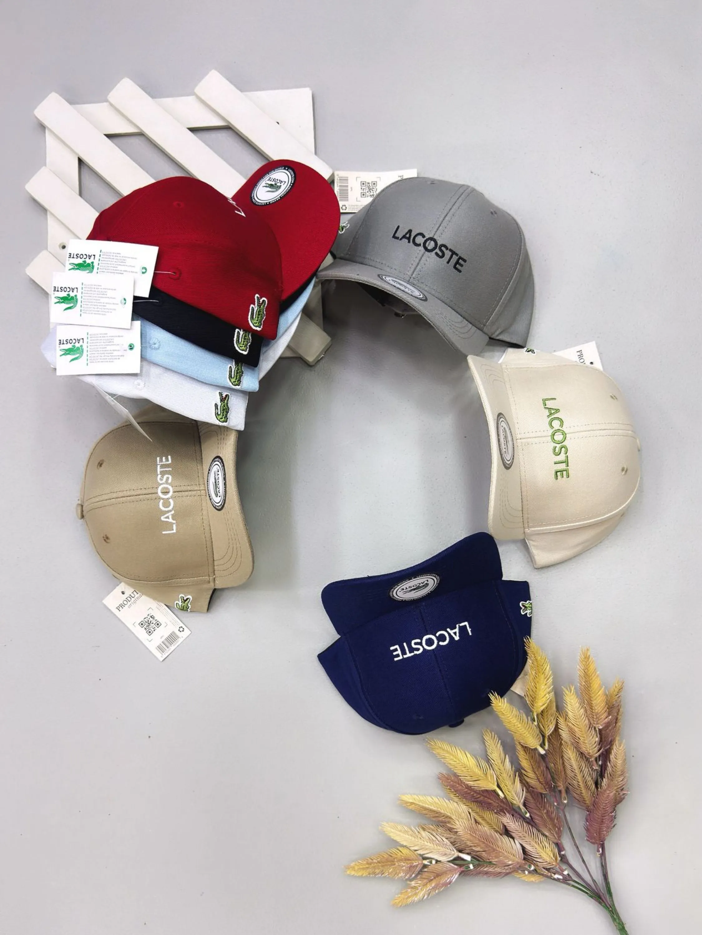 Boné Lacoste Infabtil tamanho único veste de 4 a 10 anos