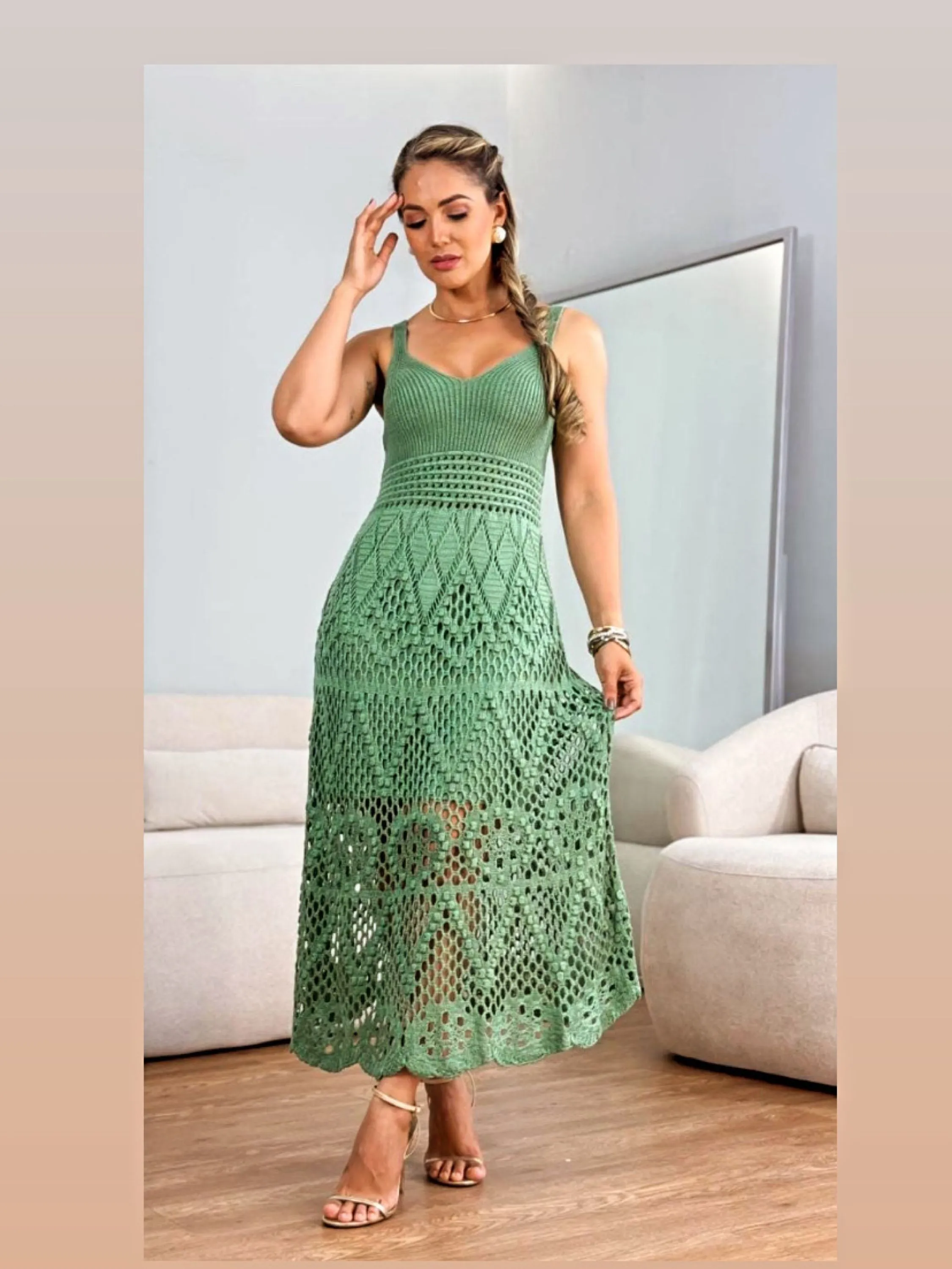 Vestido mídi Melissa em fio modal e forrado