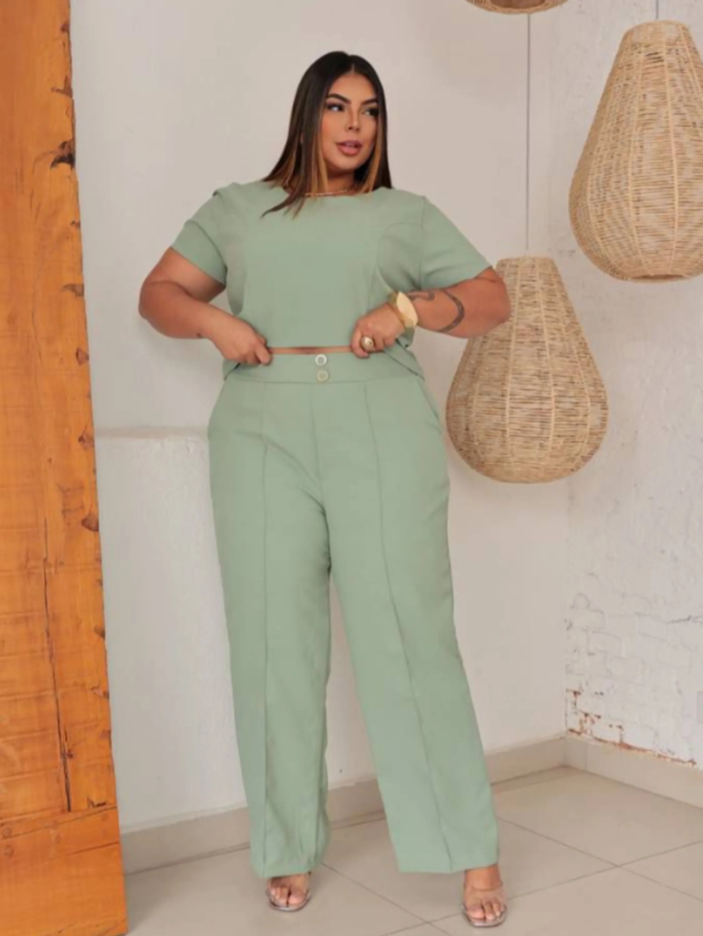 Conjunto blusa c/botão e Pantalona PLUS SIZE