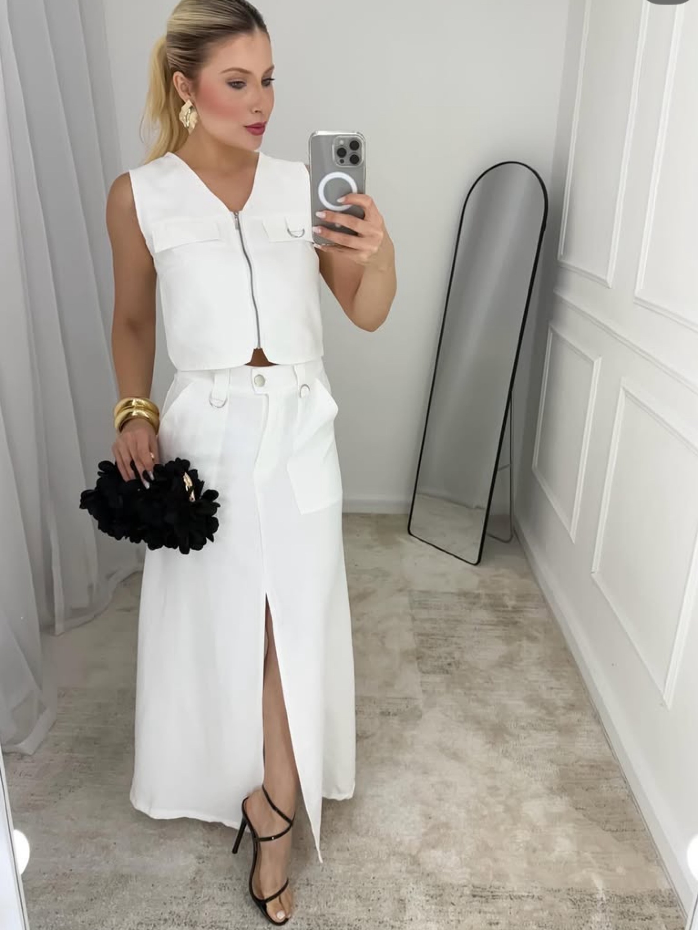 Conjunto saia longa e colete