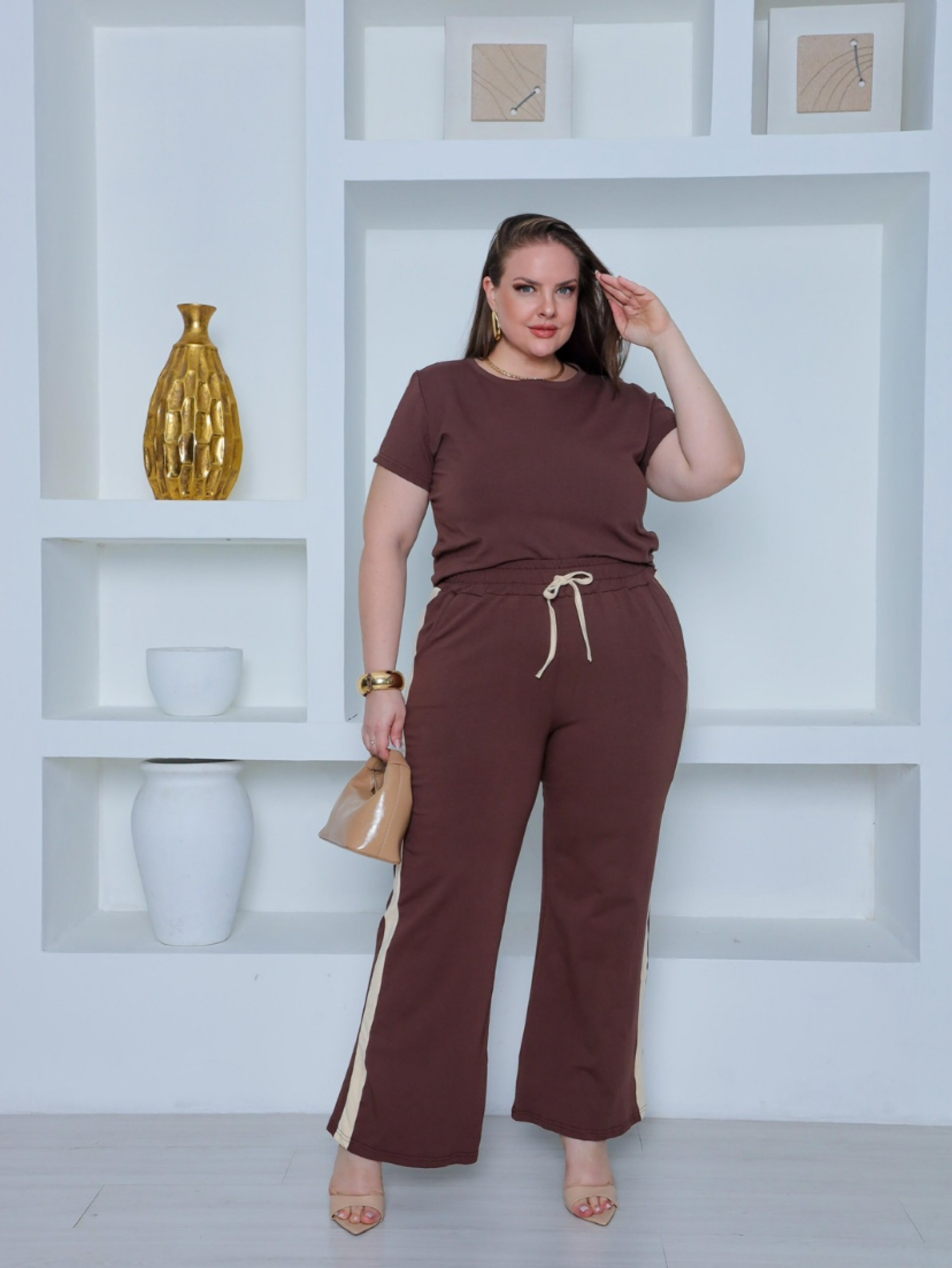 Conjunto manga longa e calça Plus size