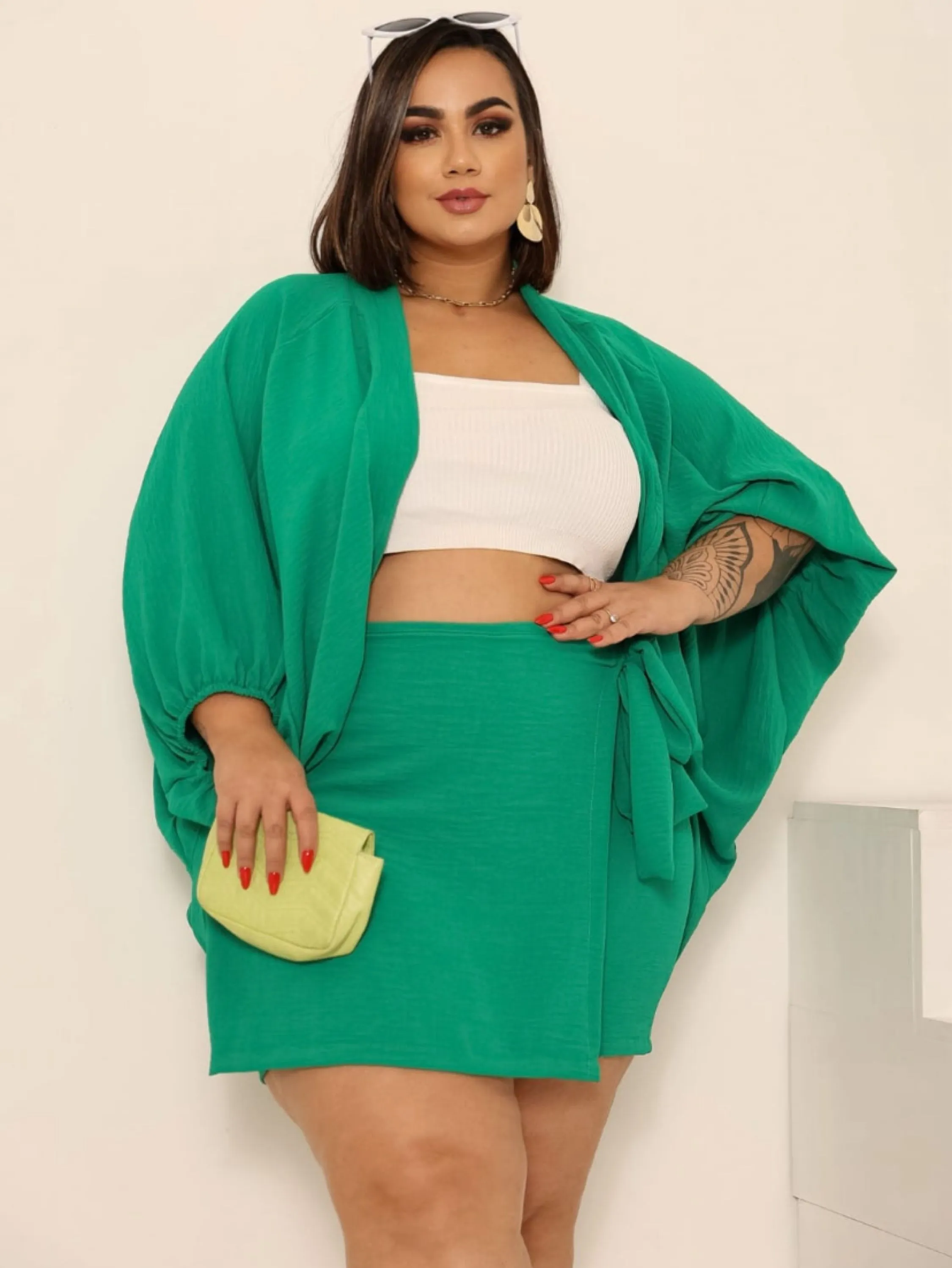 Conjunto shorts saia e kimono plus size tecido Duna tamanho único veste até 52