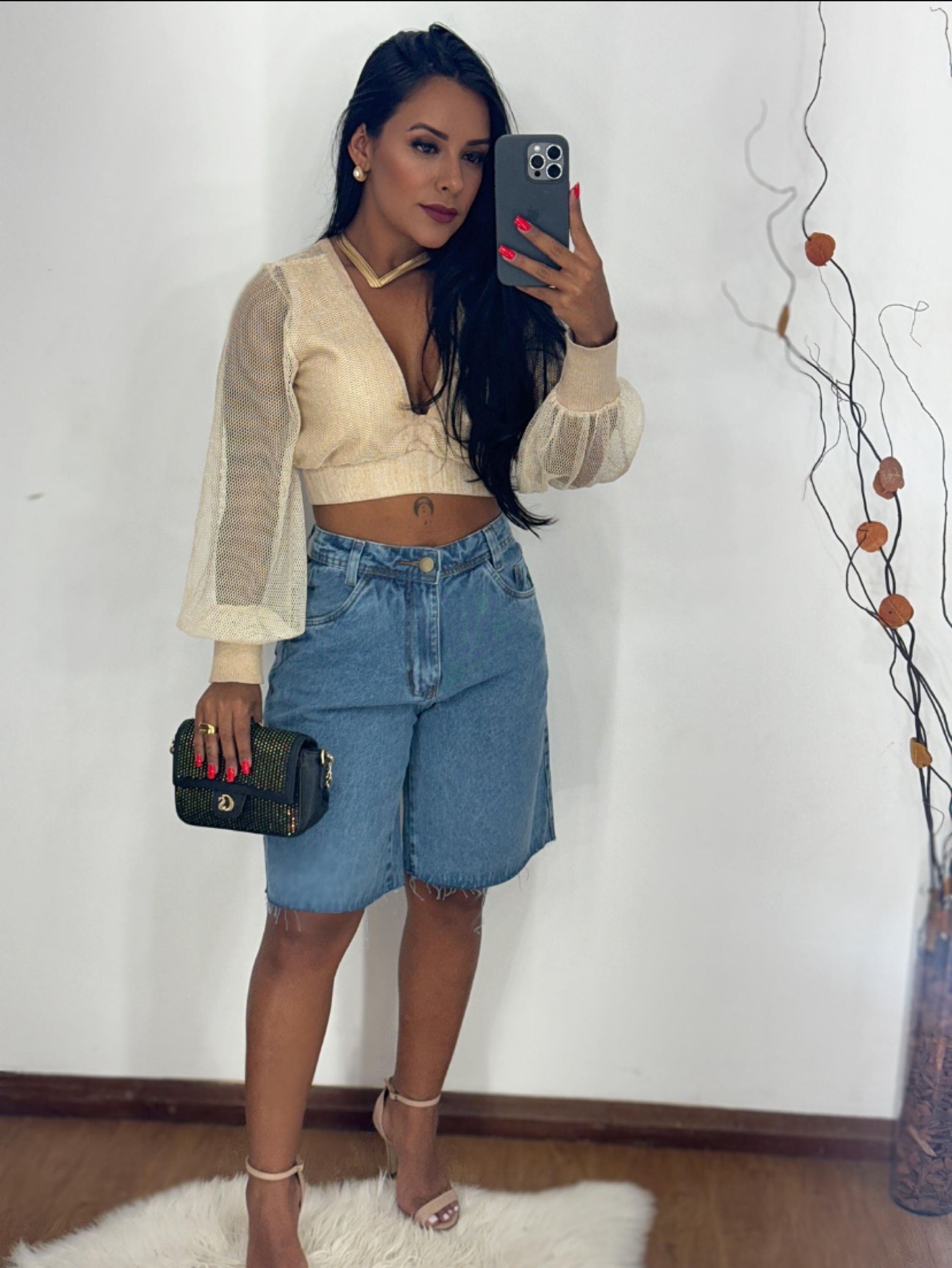 Shorts Mom jeans barra desfiada ( Vau)