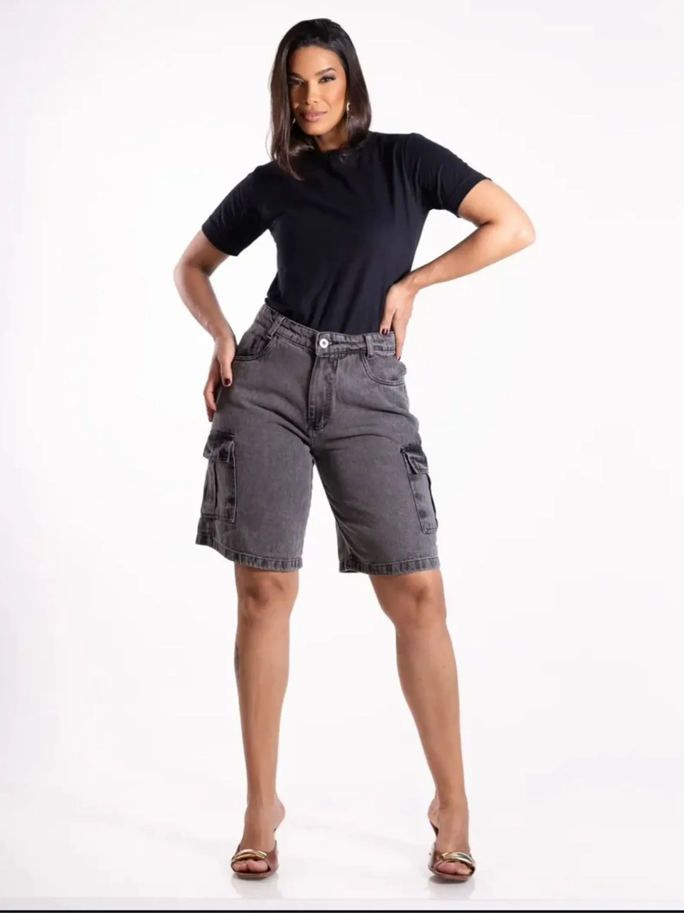 Bermuda jeans cargo grafite cintura média