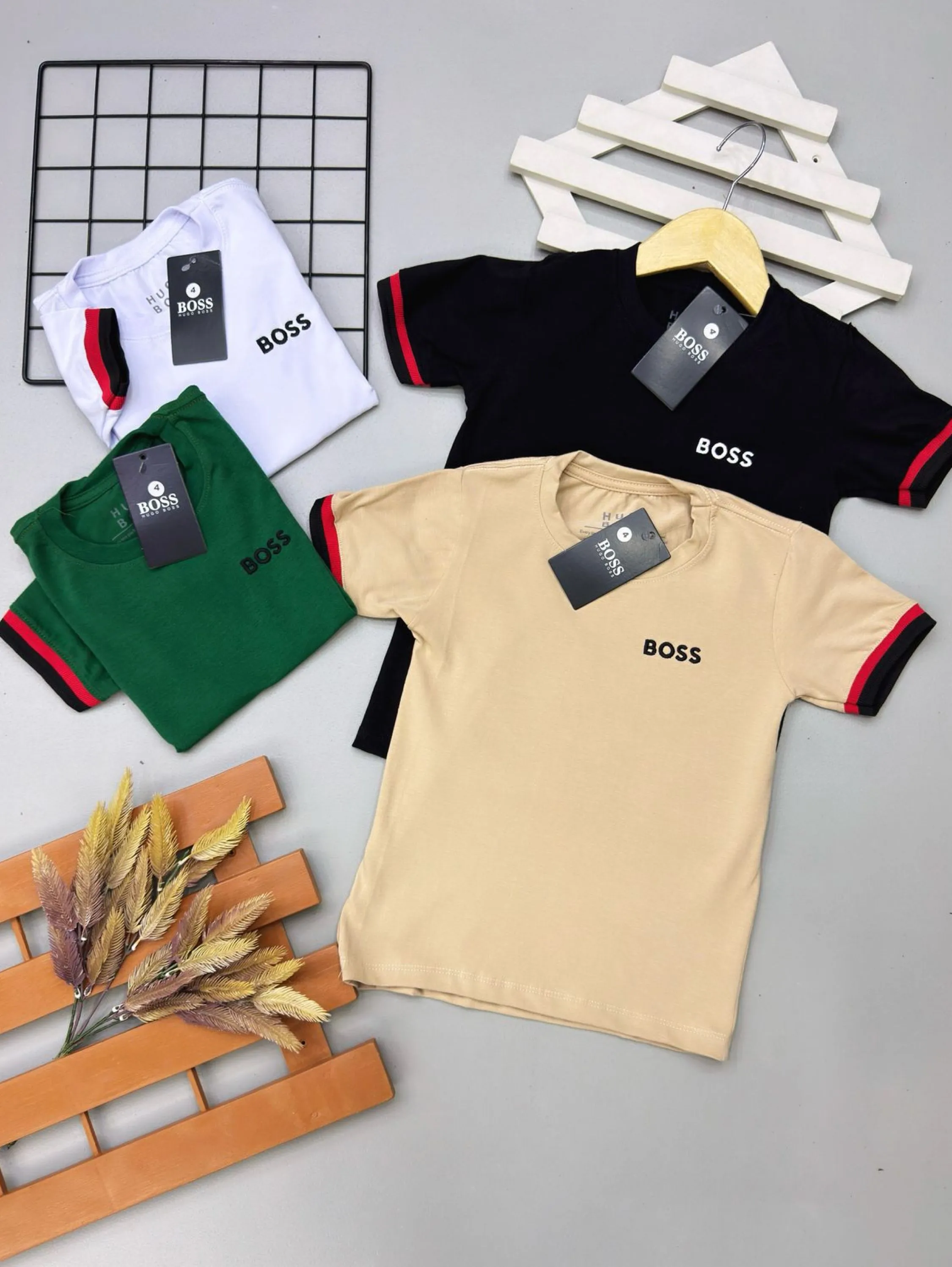 Camiseta Boss infantil/juvenil tecido elastano