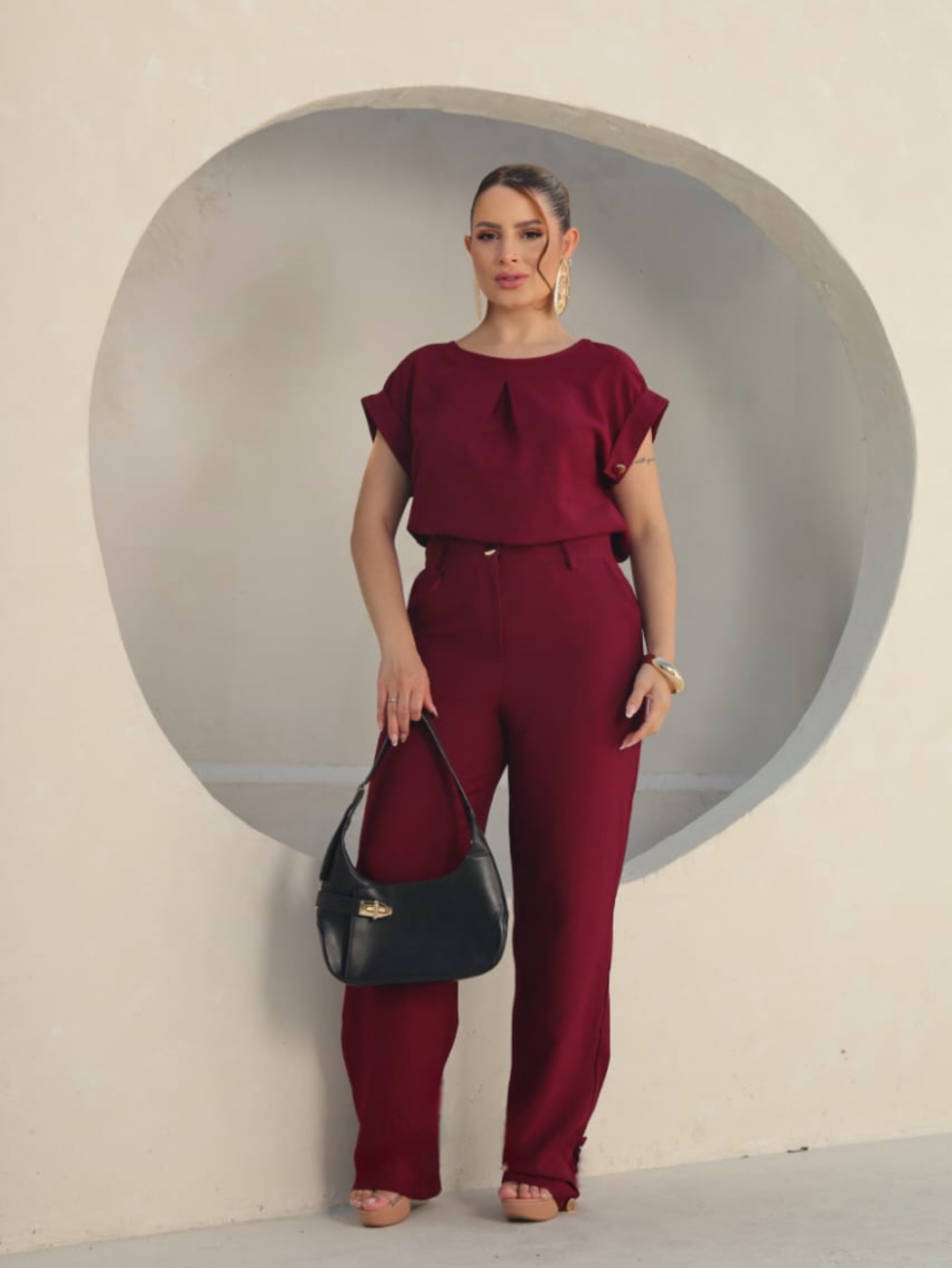 Conjunto calça reta e blusa