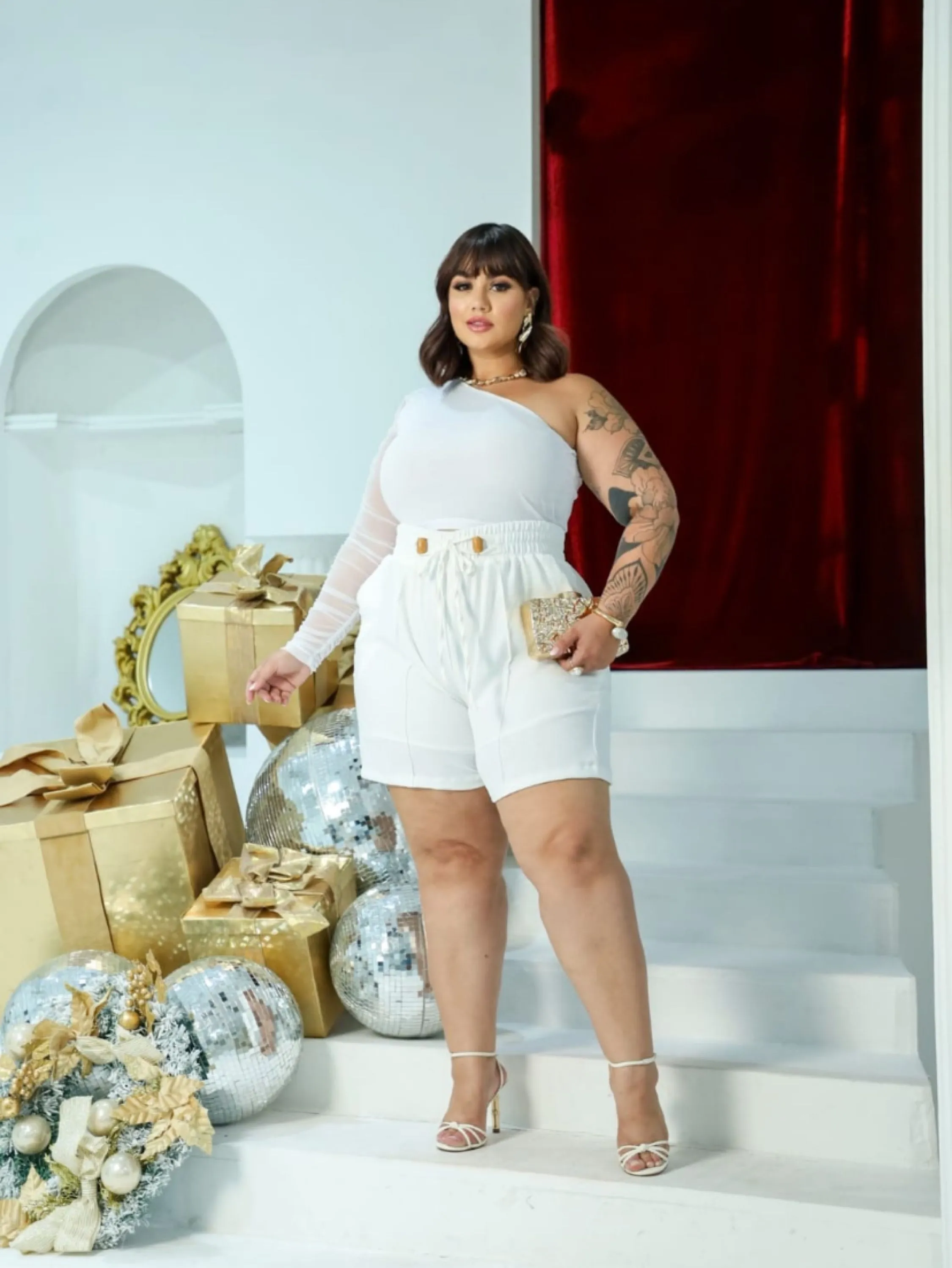 Shorts Iza plus size tecido Duna forrado