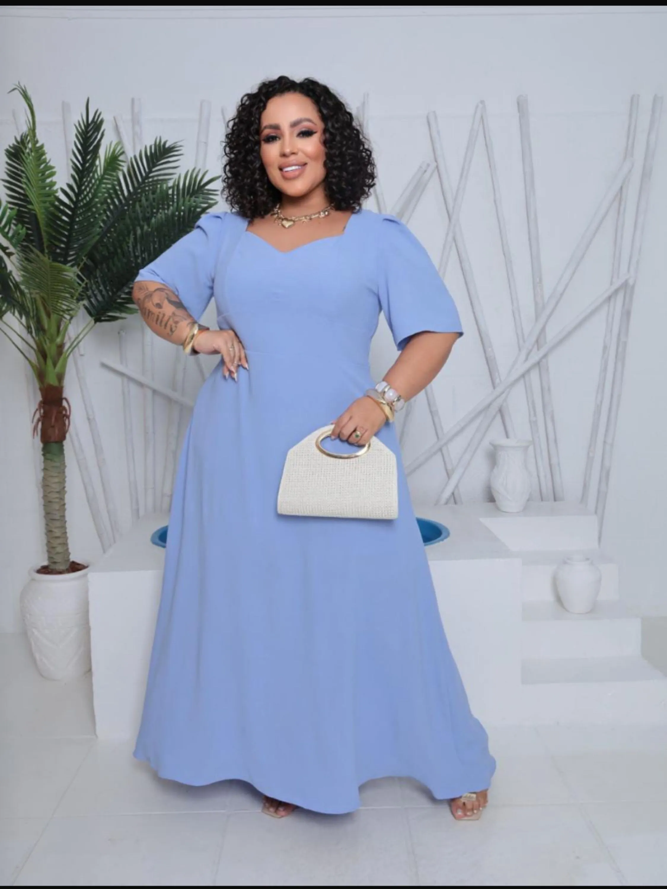 Vestido longo com manga é elastex nas costas Plus size