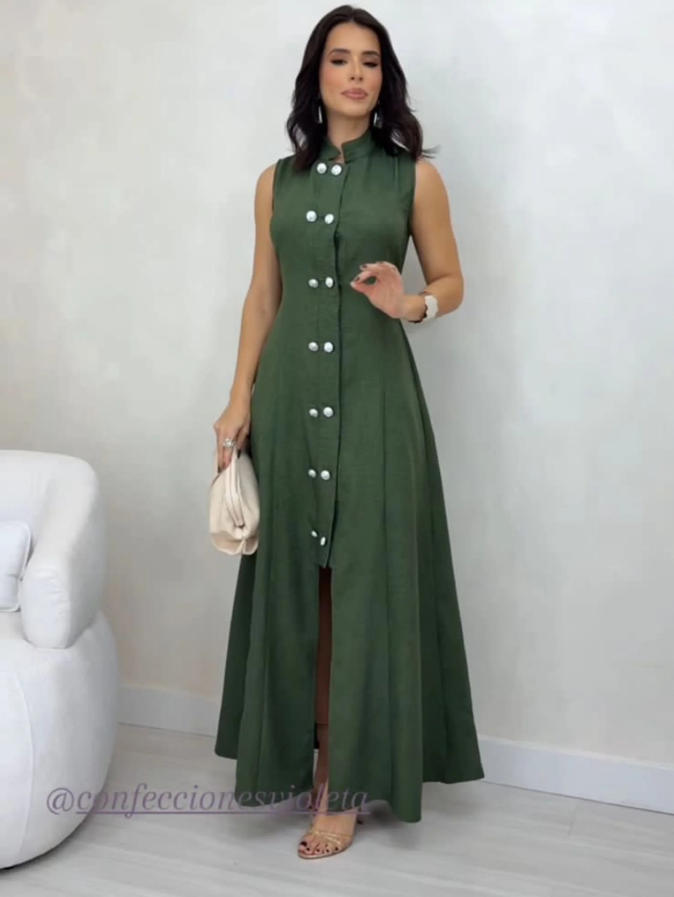 Vestido longo com bolso e e lastex nas costas