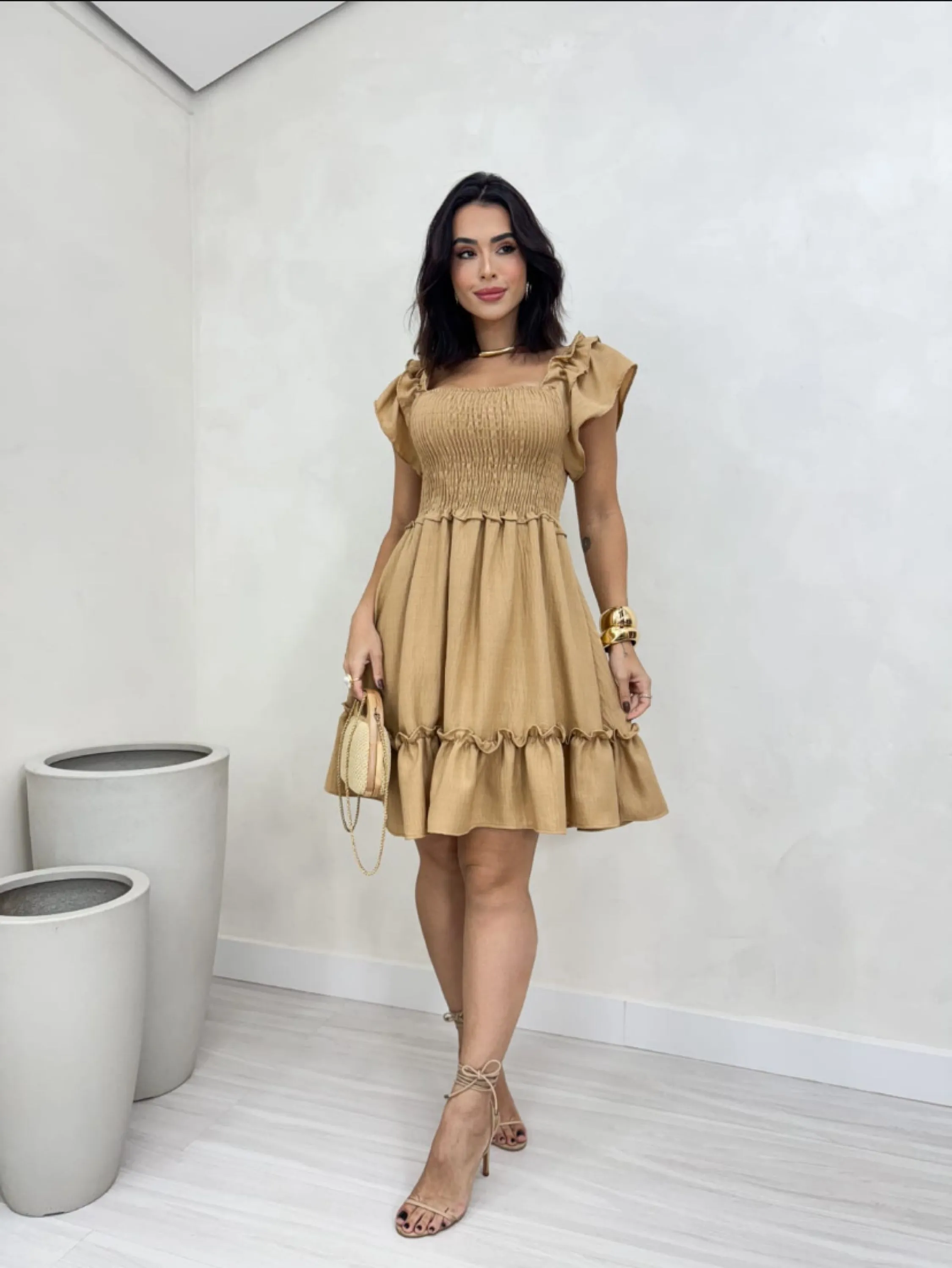Vestido curto Mali com borjo e forro tecido Duna linho