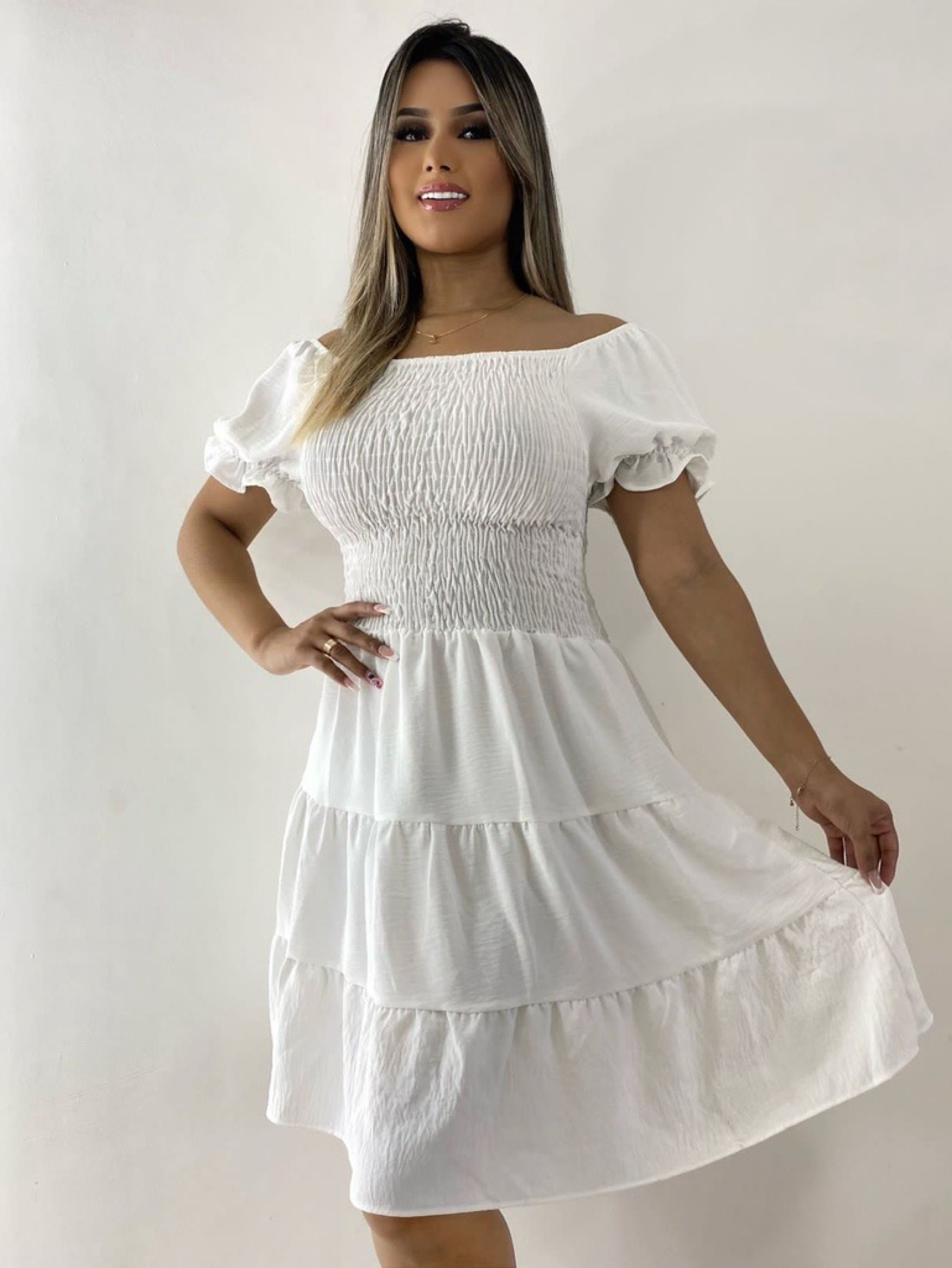 Vestido Curto - Manga Princesa Tecido Duna