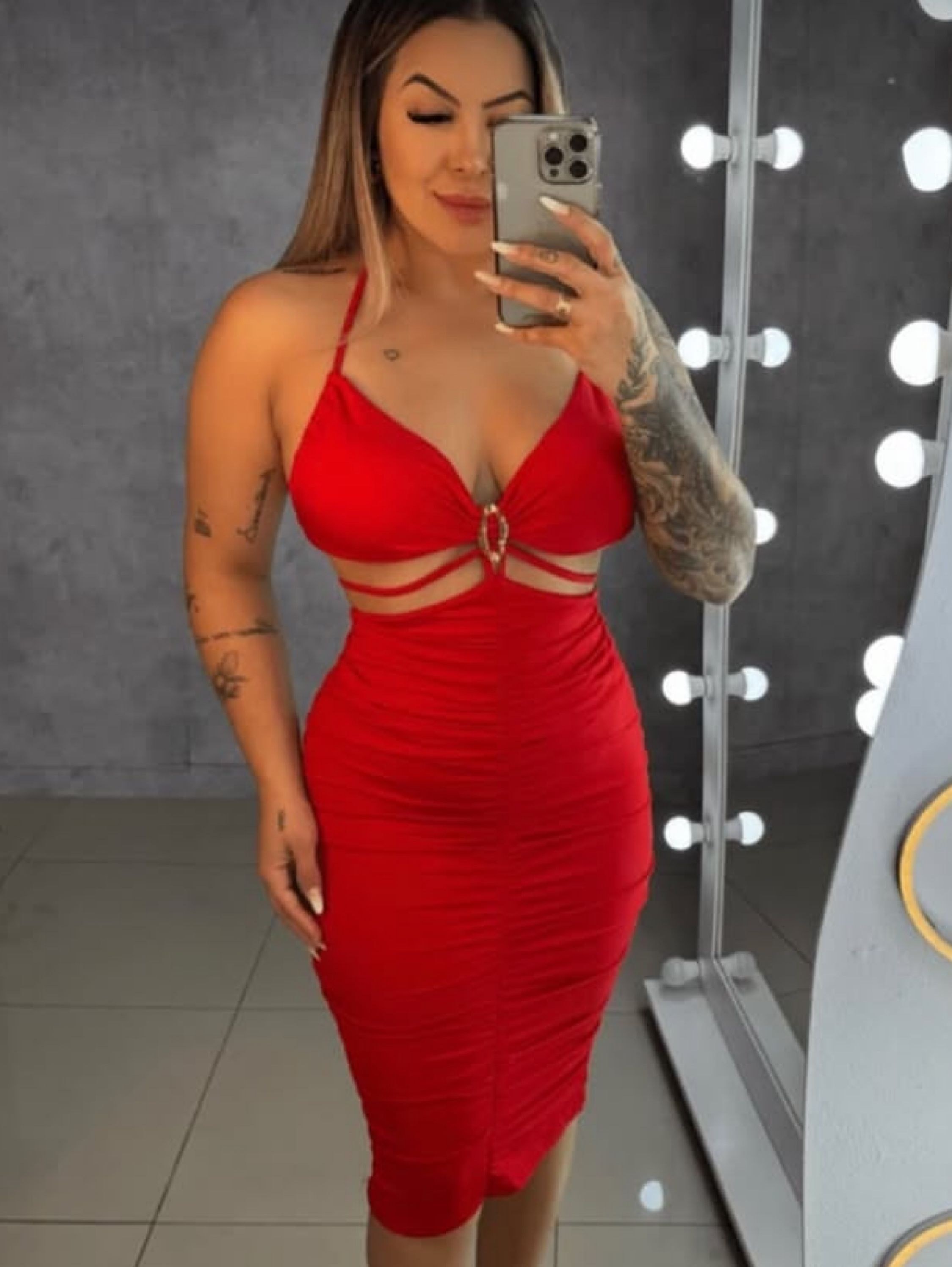 Vestido Drapeado com Fivela Moda Feminina Tendência