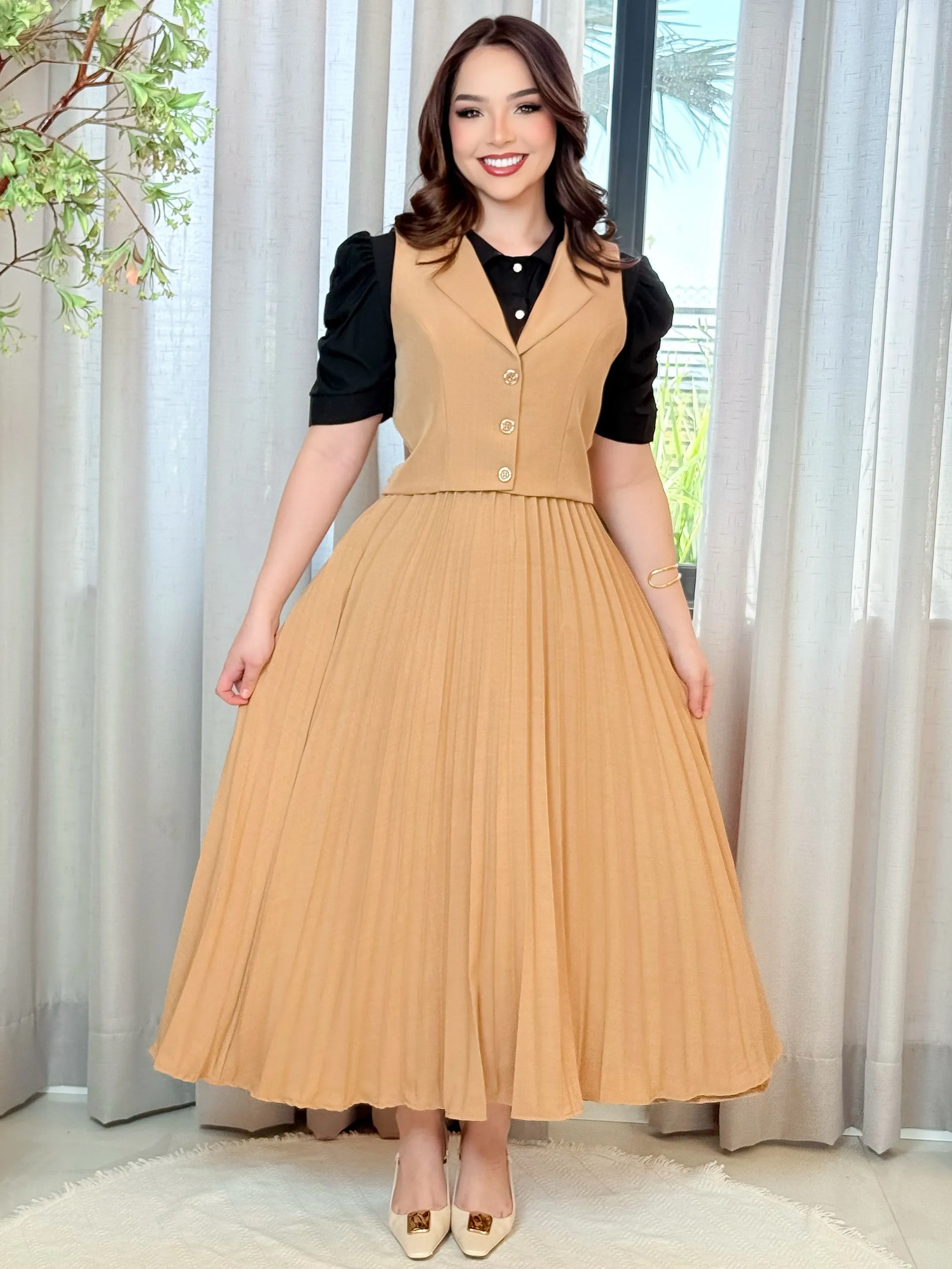 Conjunto saia plissada e colete