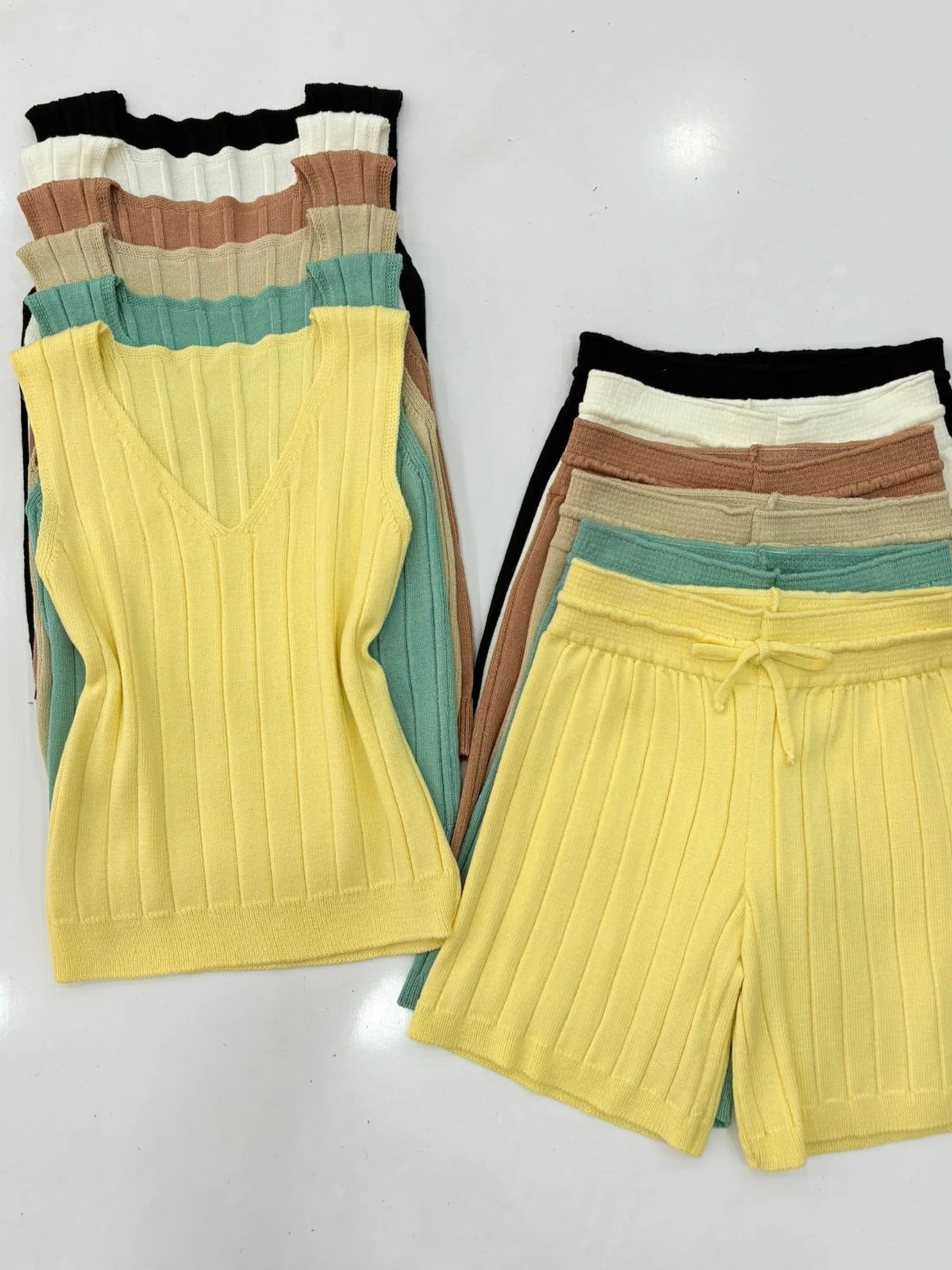 Conjunto de colete e short trico modal