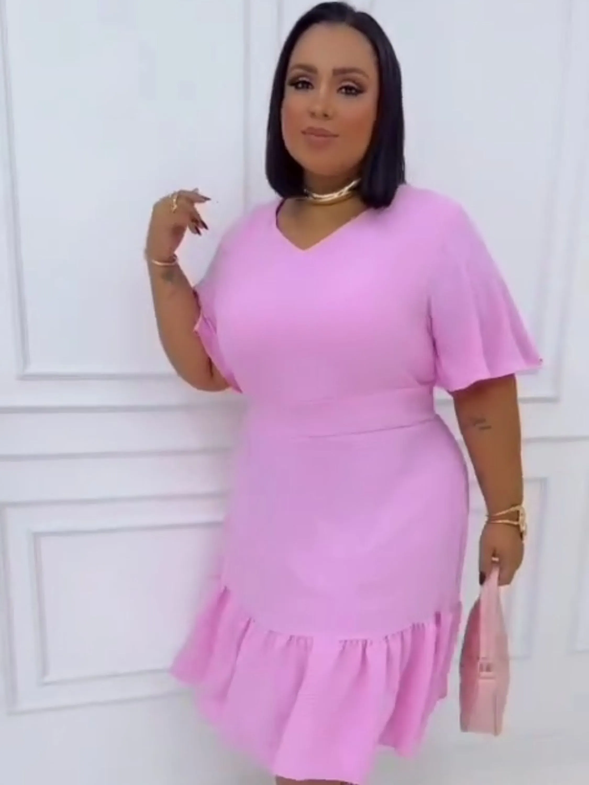 Vestido plus curto em viscomida