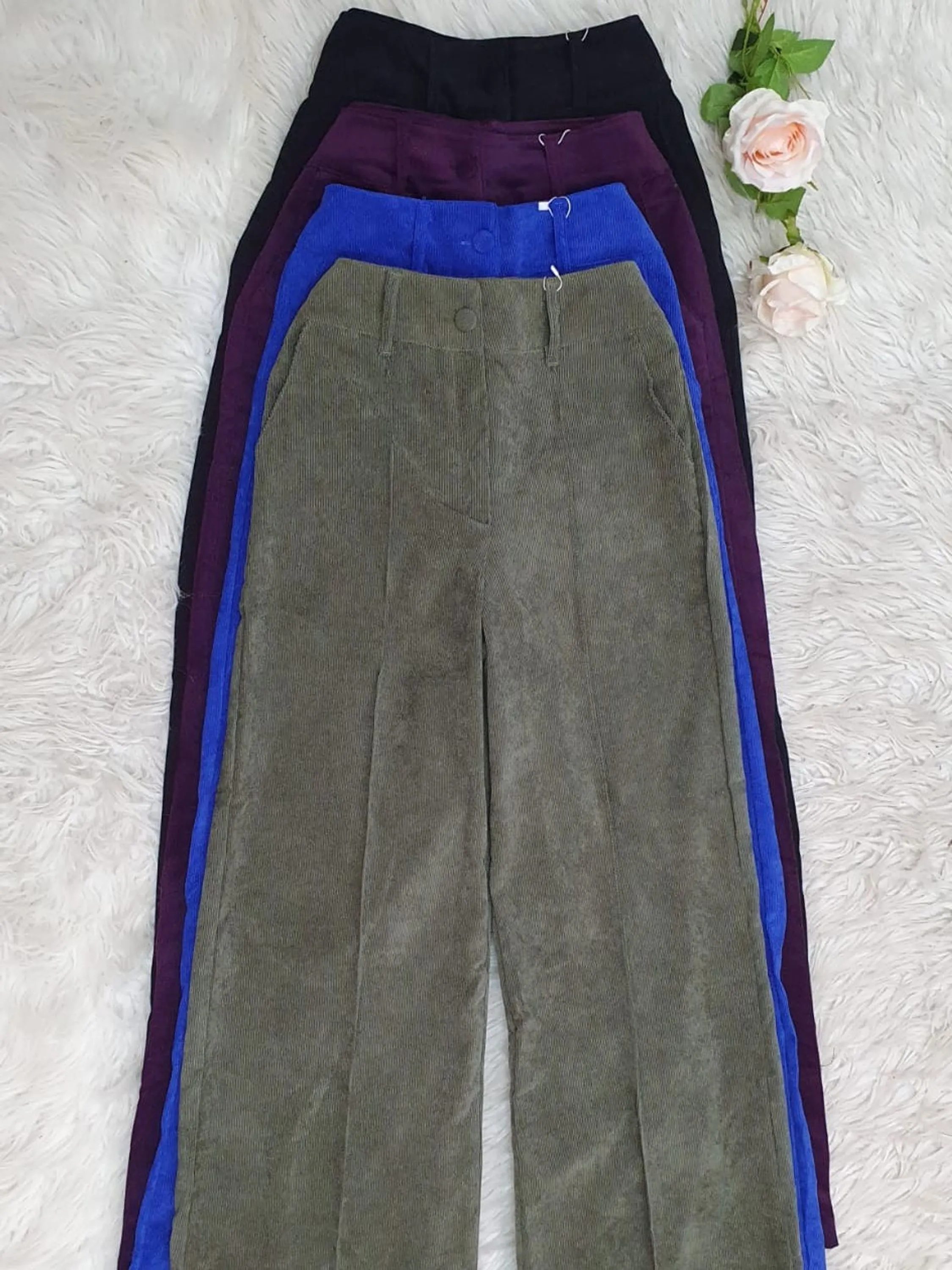 Calca Pantalona de Veludo P8802