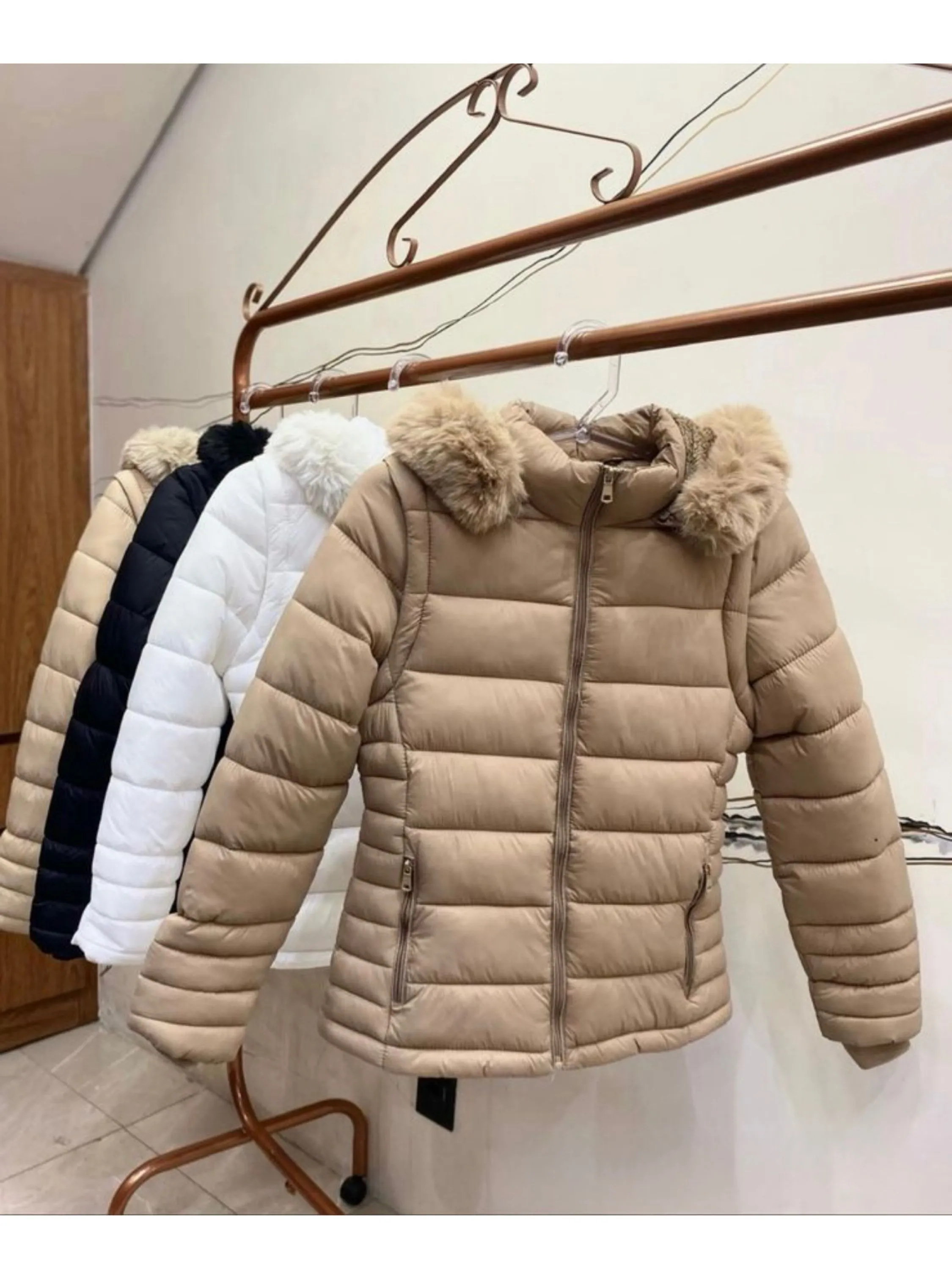 Jaqueta nylon forrada vira colete