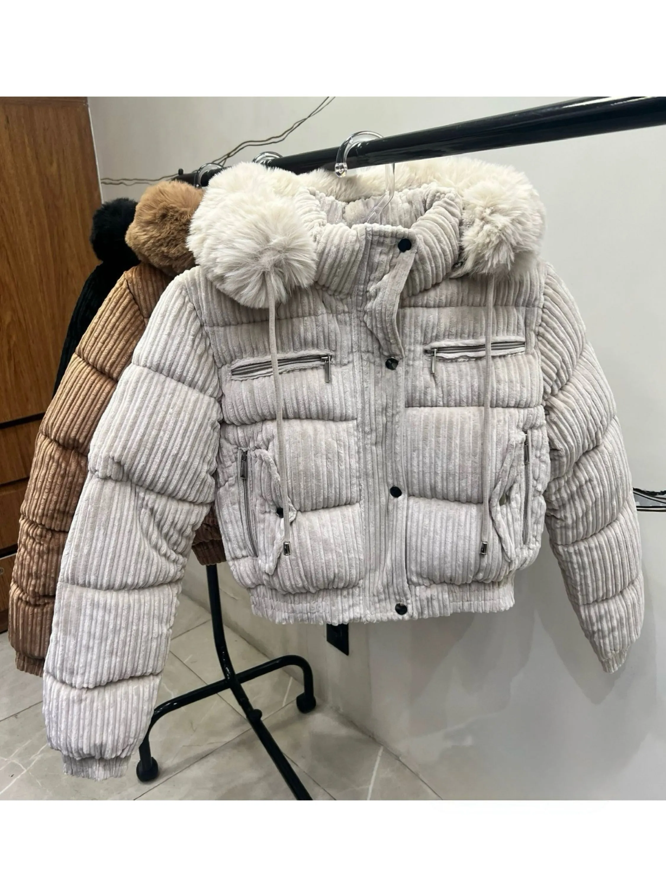 Jaqueta puffer cotelê forrada