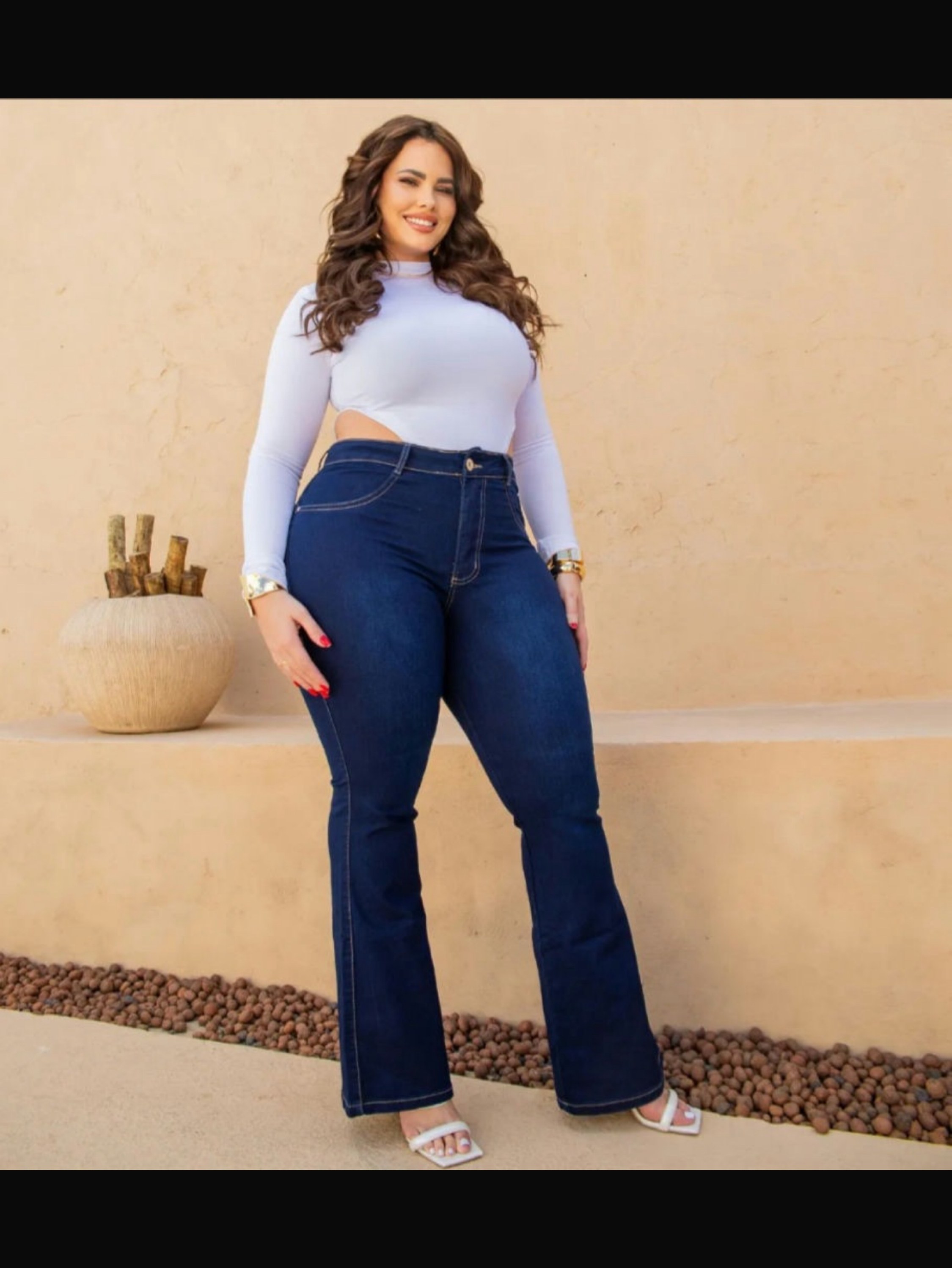 Calça flare plus size