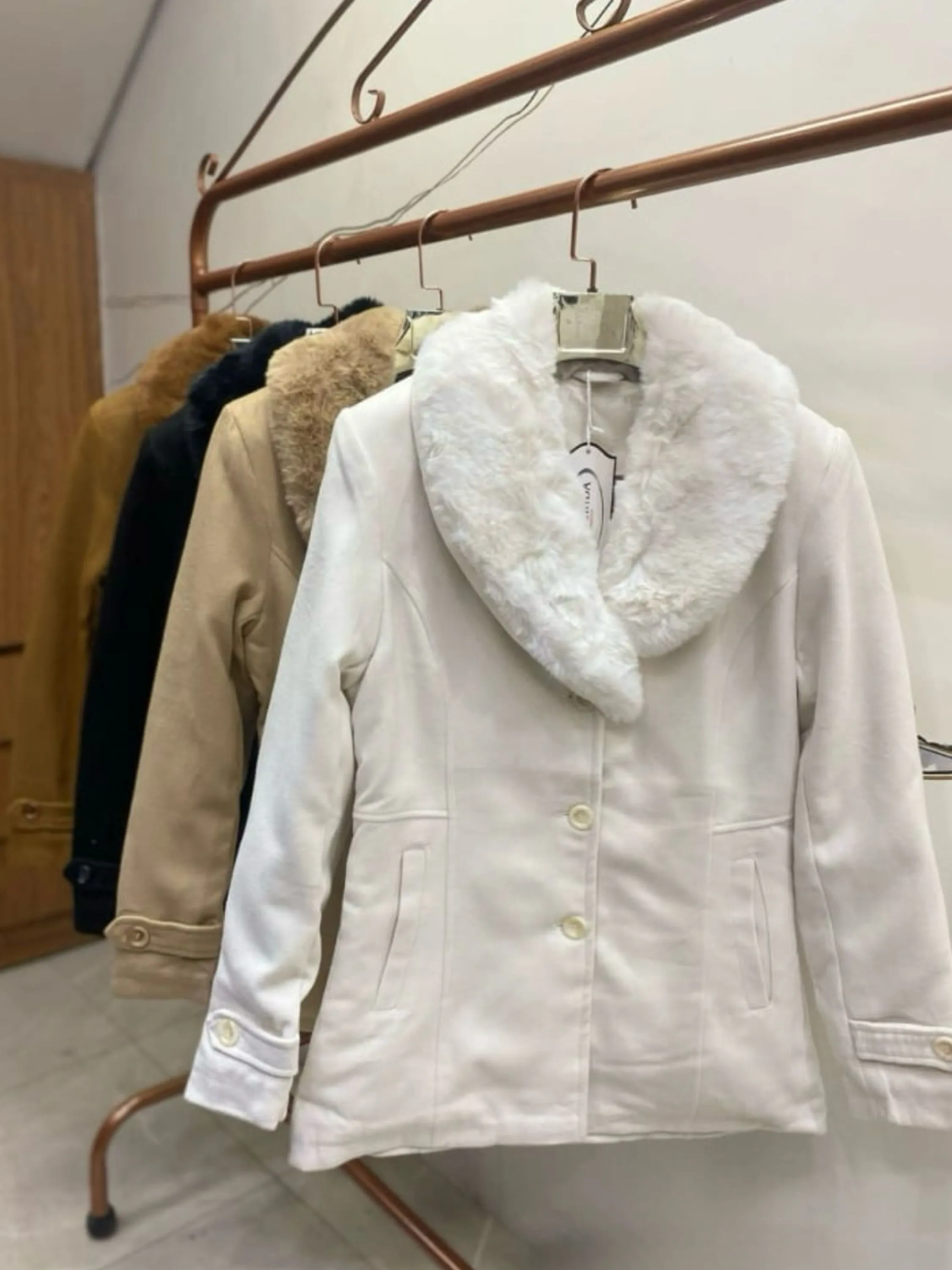 Parka la batida courta forrada