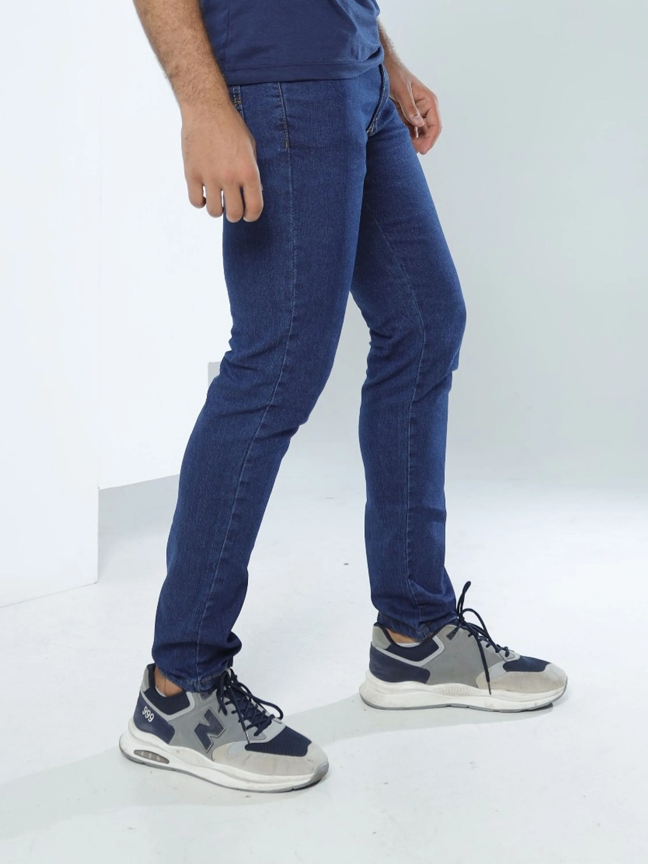 Calça jeans masculina azul básica